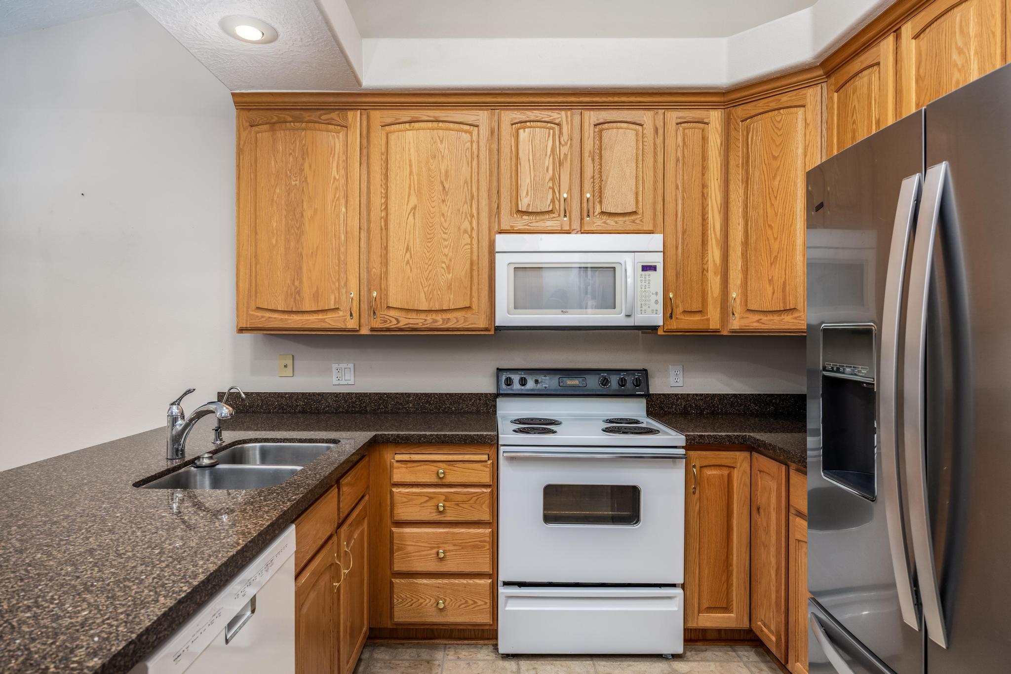 SILVERCREEK TOWNHOMES - Residential