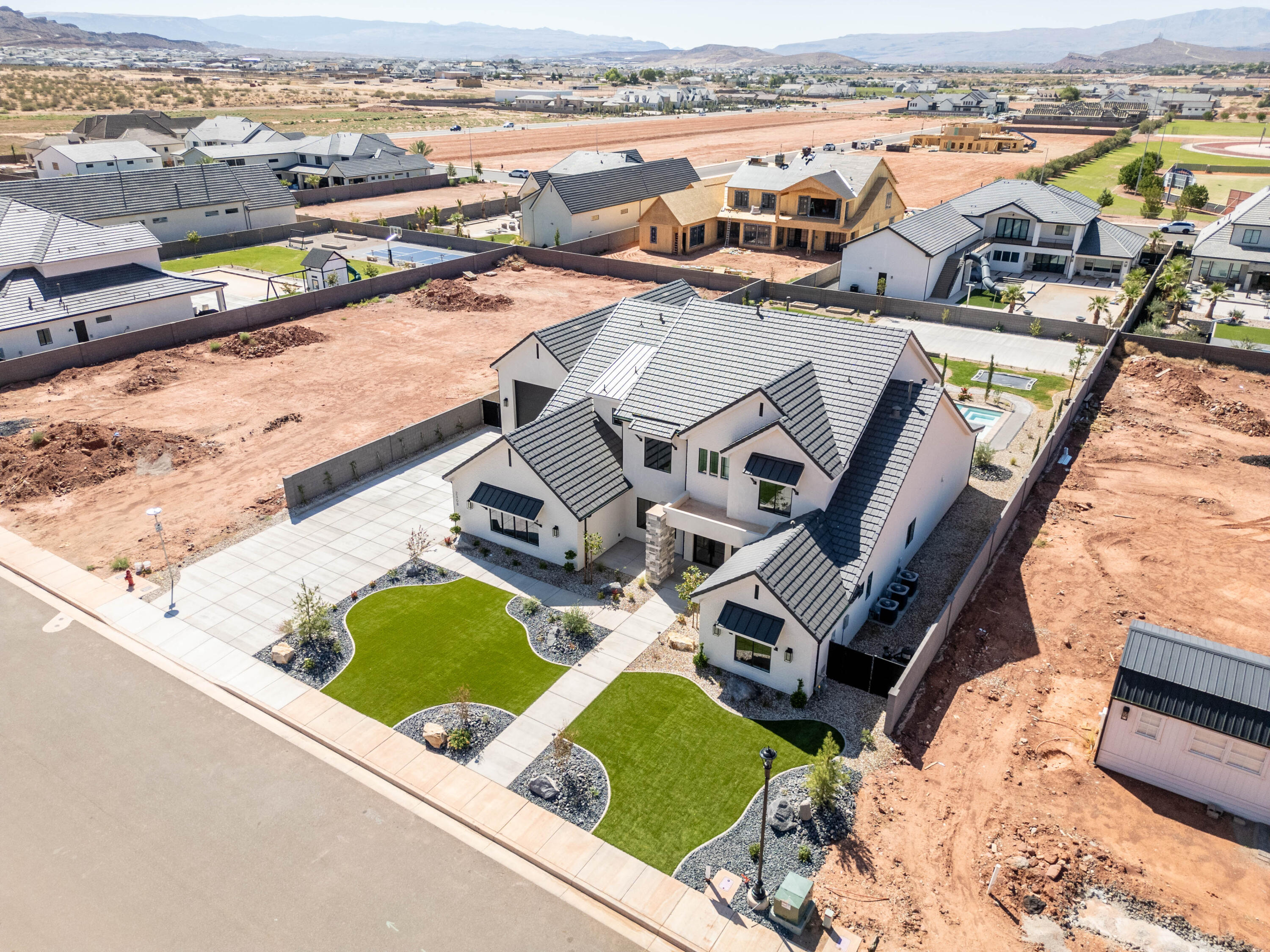 BRECKENRIDGE ESTATES - Residential