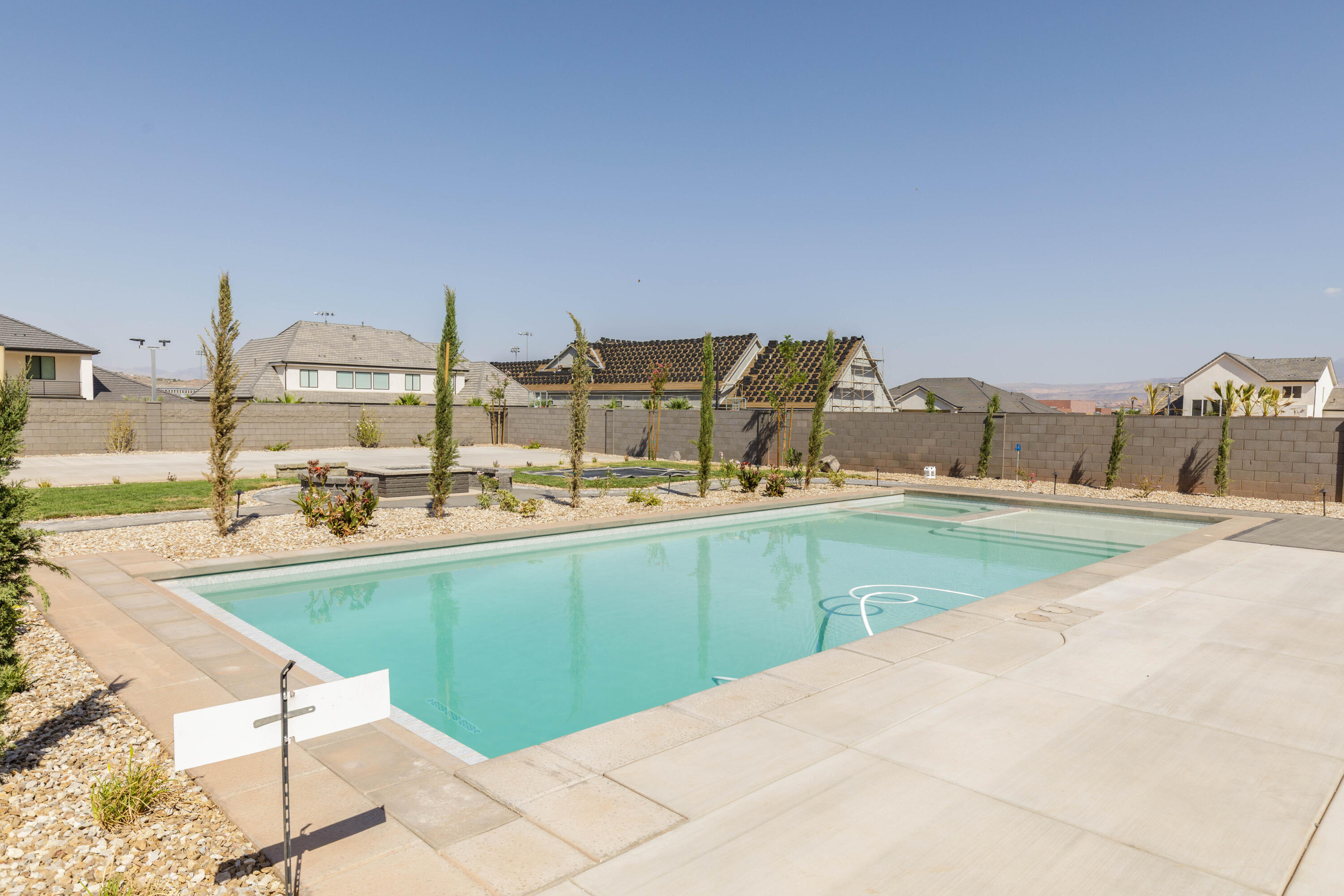 BRECKENRIDGE ESTATES - Residential