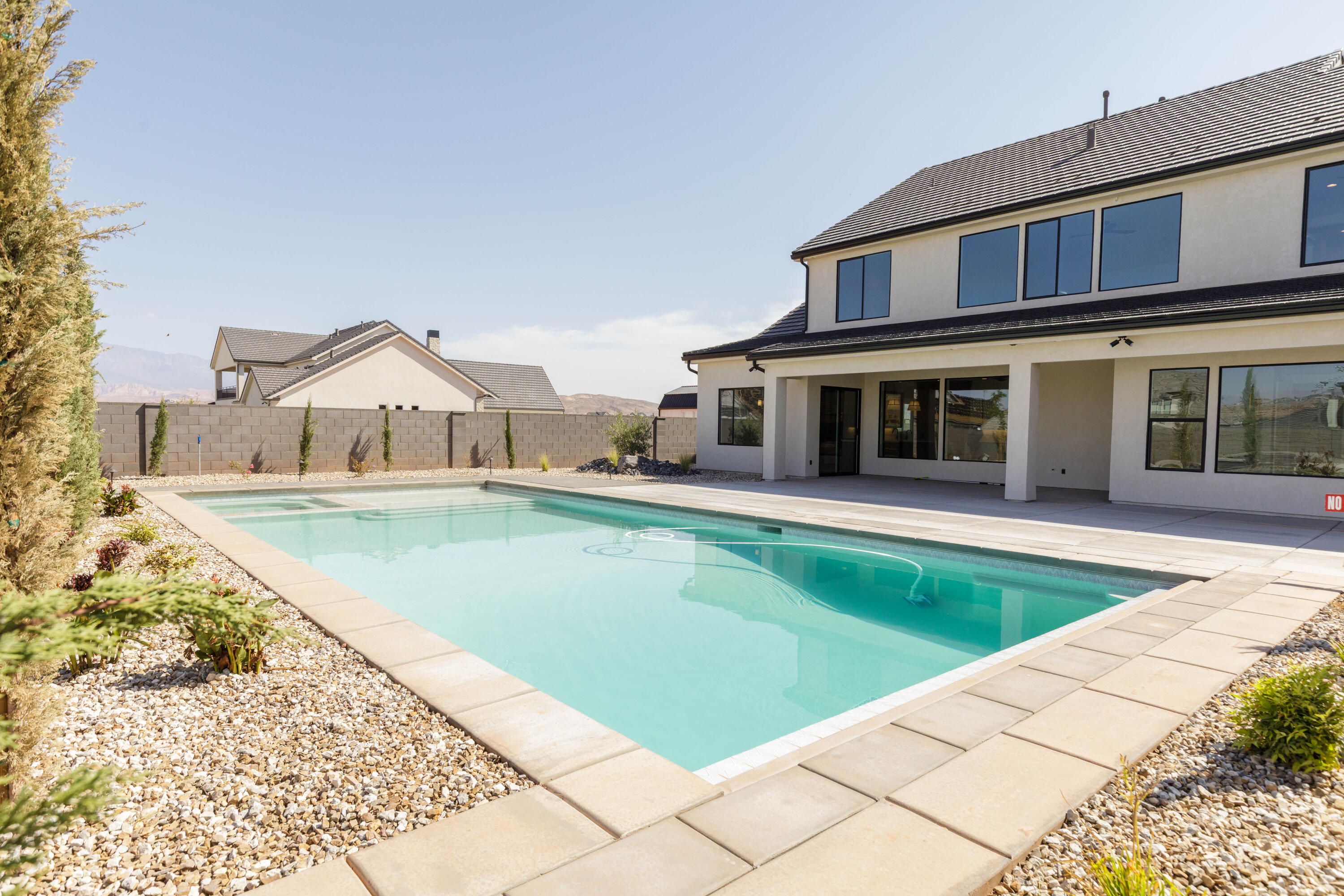 BRECKENRIDGE ESTATES - Residential