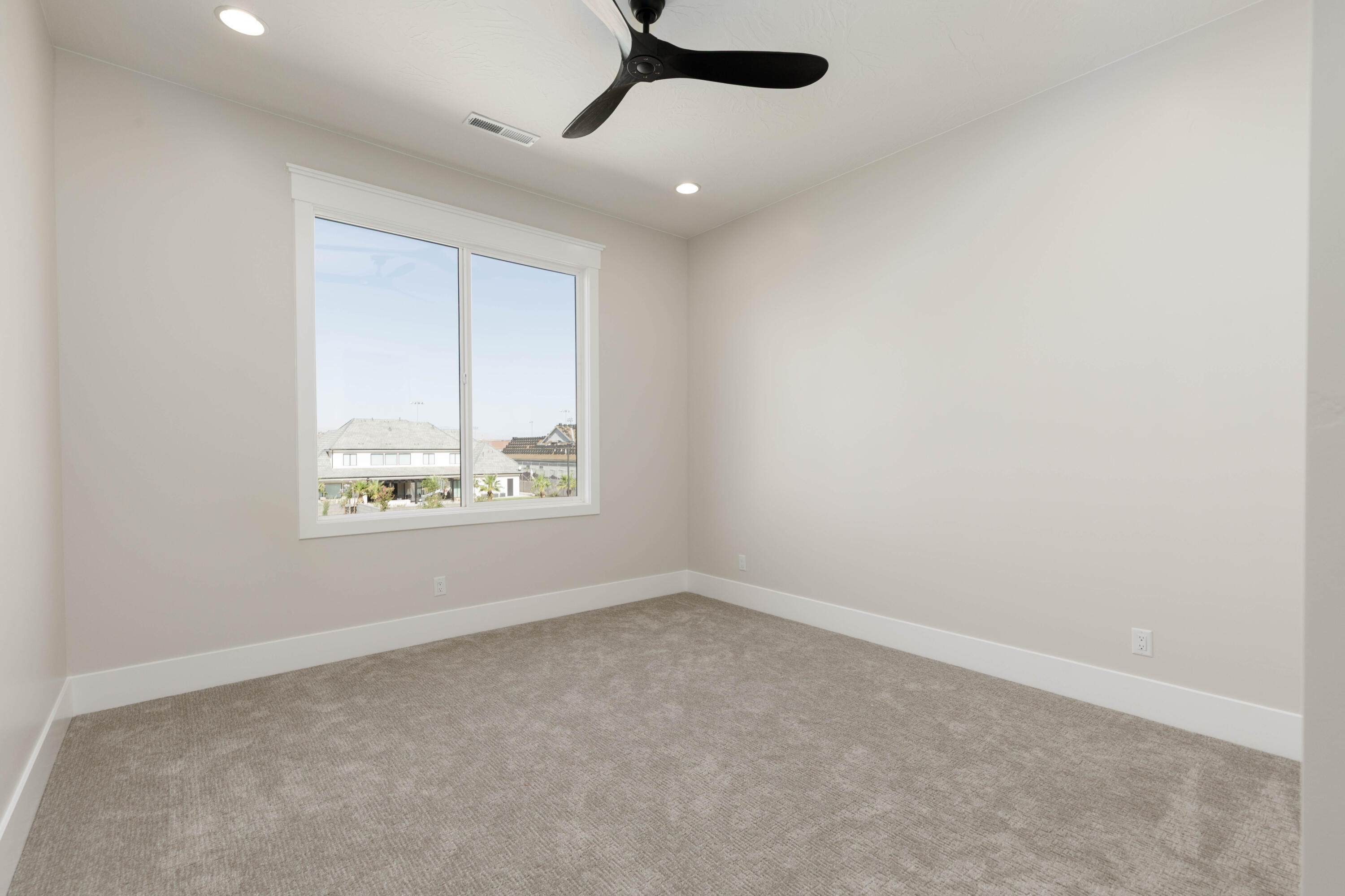 BRECKENRIDGE ESTATES - Residential