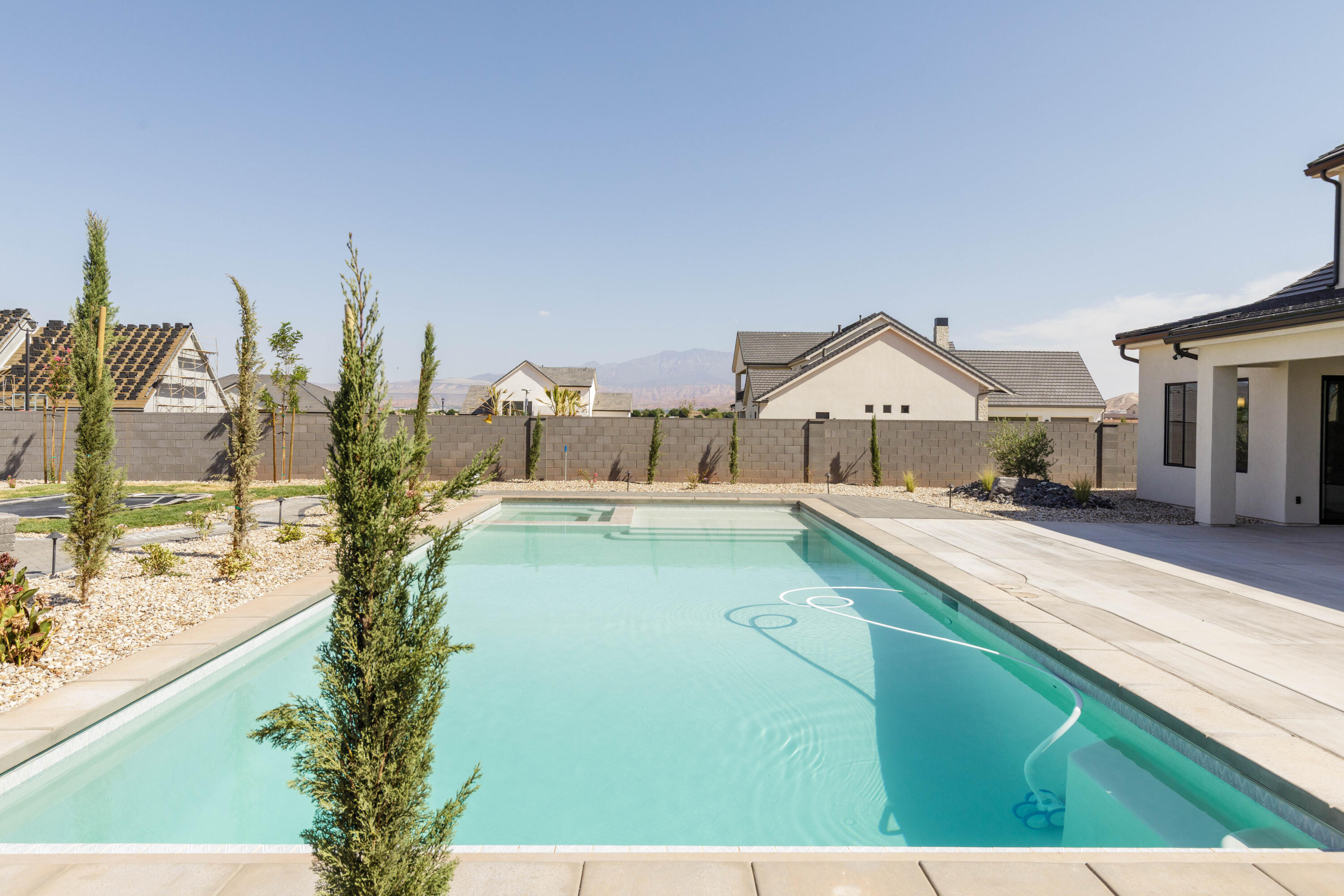 BRECKENRIDGE ESTATES - Residential