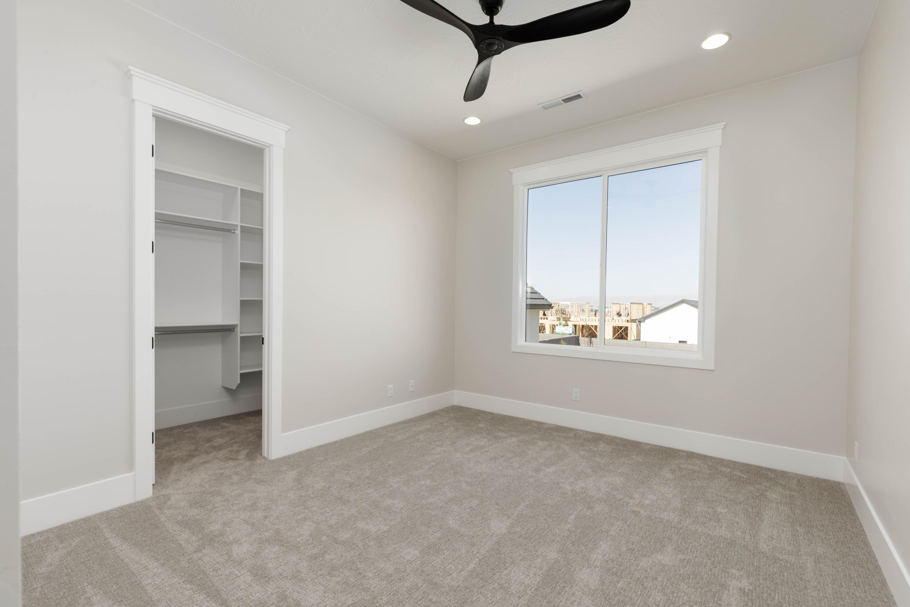 BRECKENRIDGE ESTATES - Residential