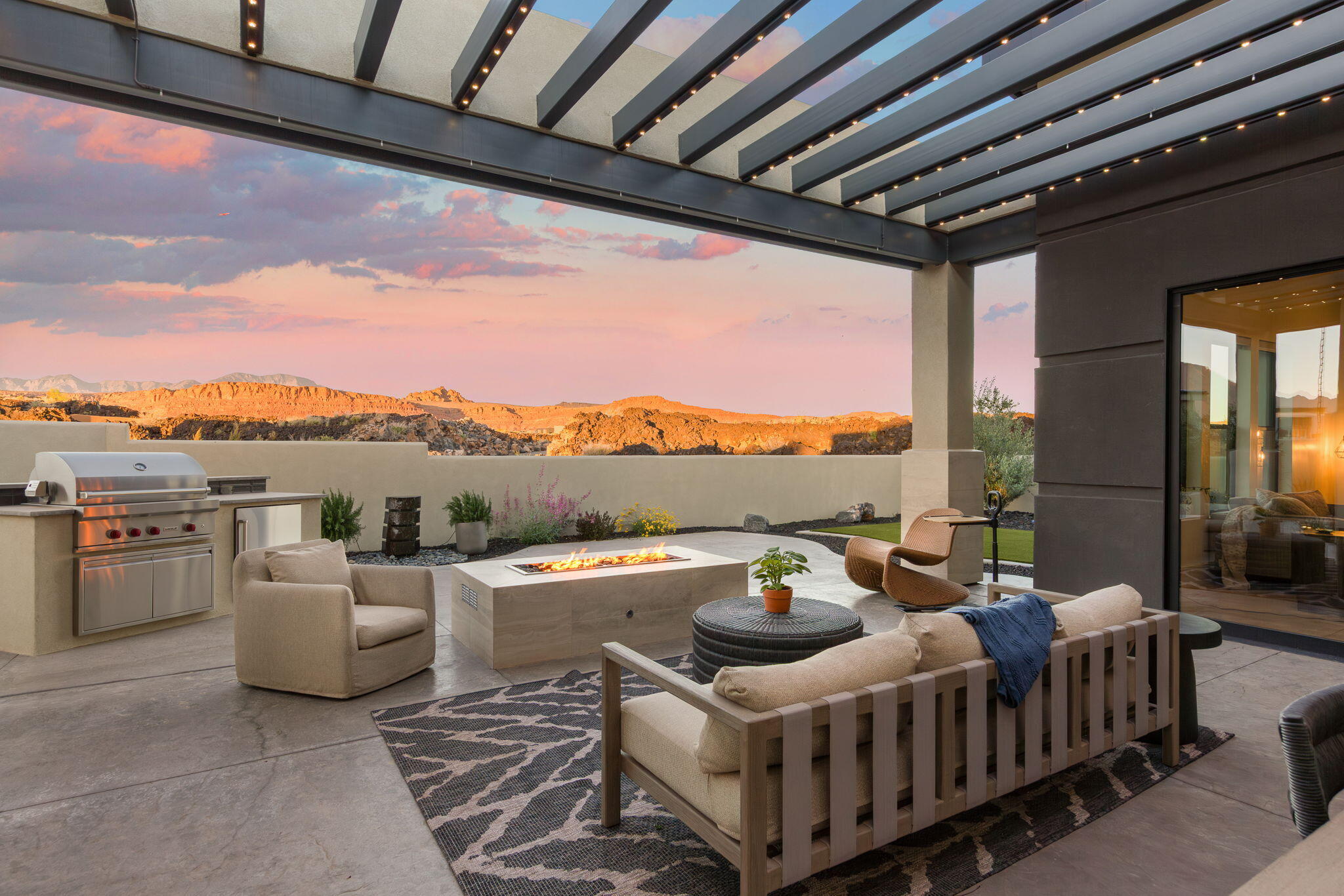 POINT AT SNOW CANYON - Residential