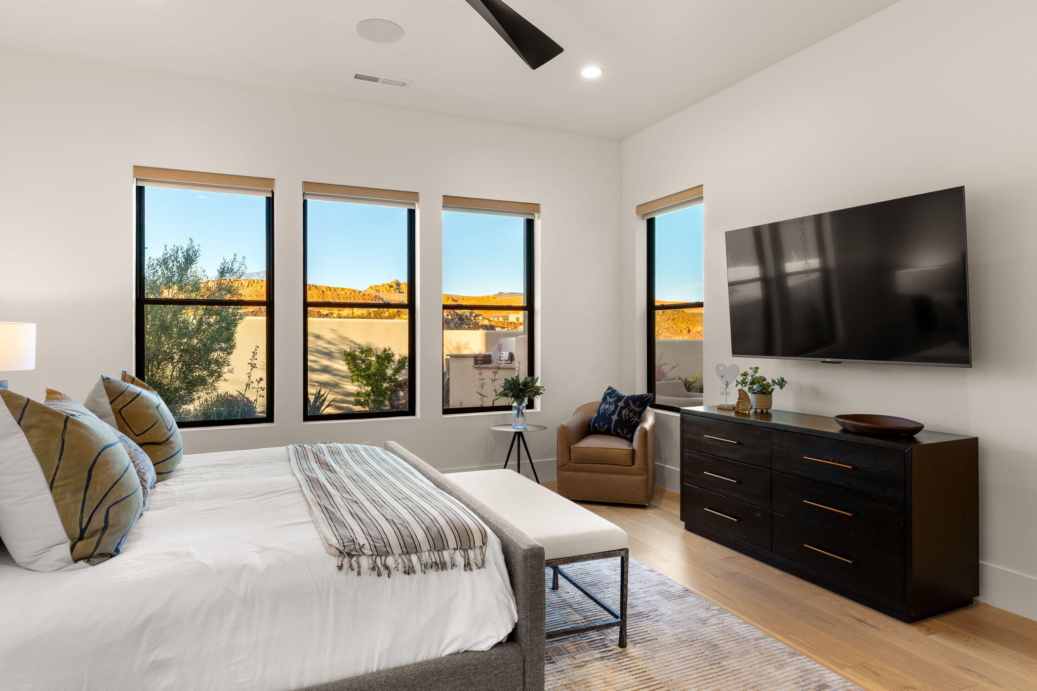 POINT AT SNOW CANYON - Residential