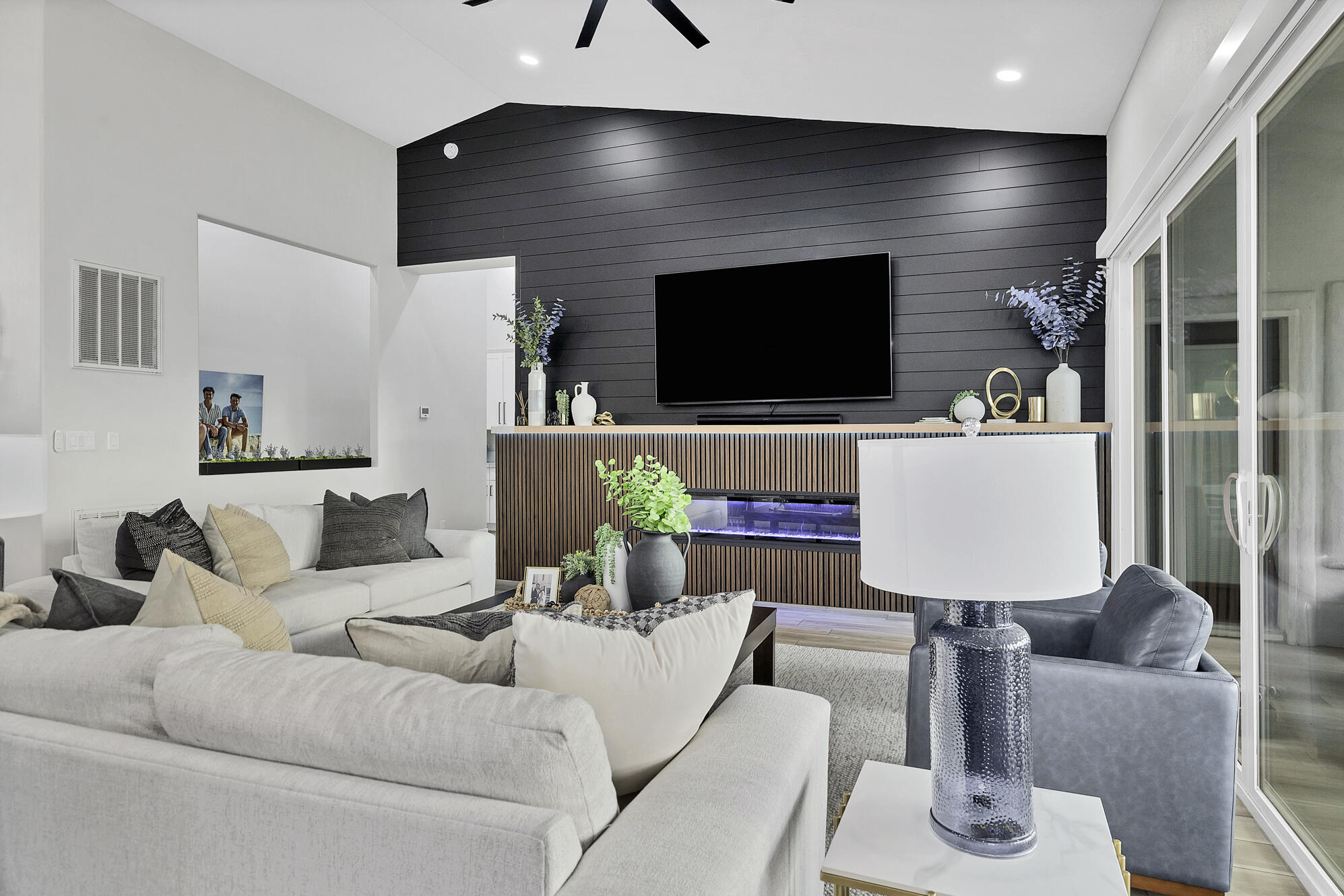 EAST RIDGE - Residential