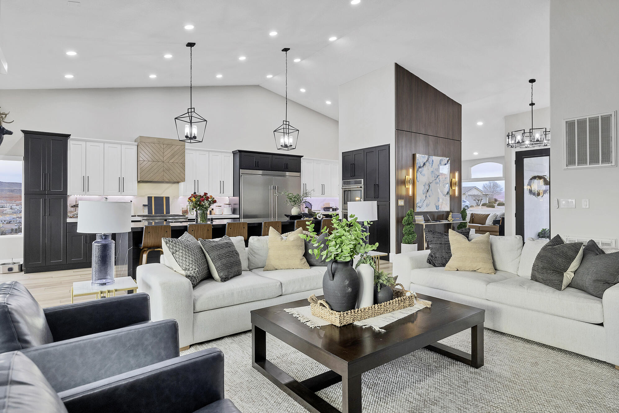 EAST RIDGE - Residential