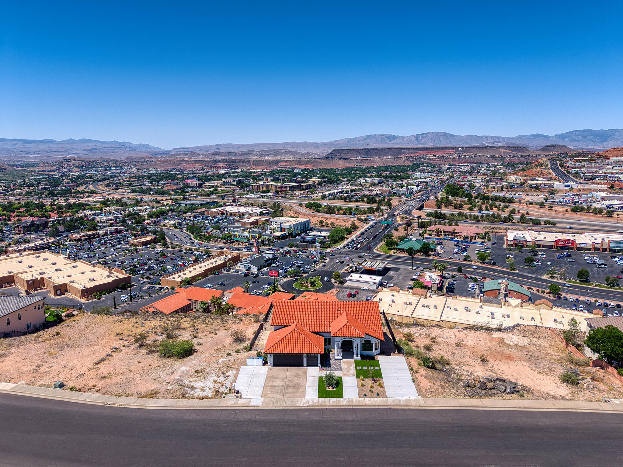 EAST RIDGE - Residential