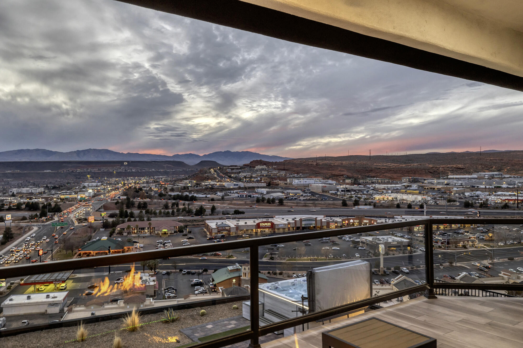 EAST RIDGE - Residential