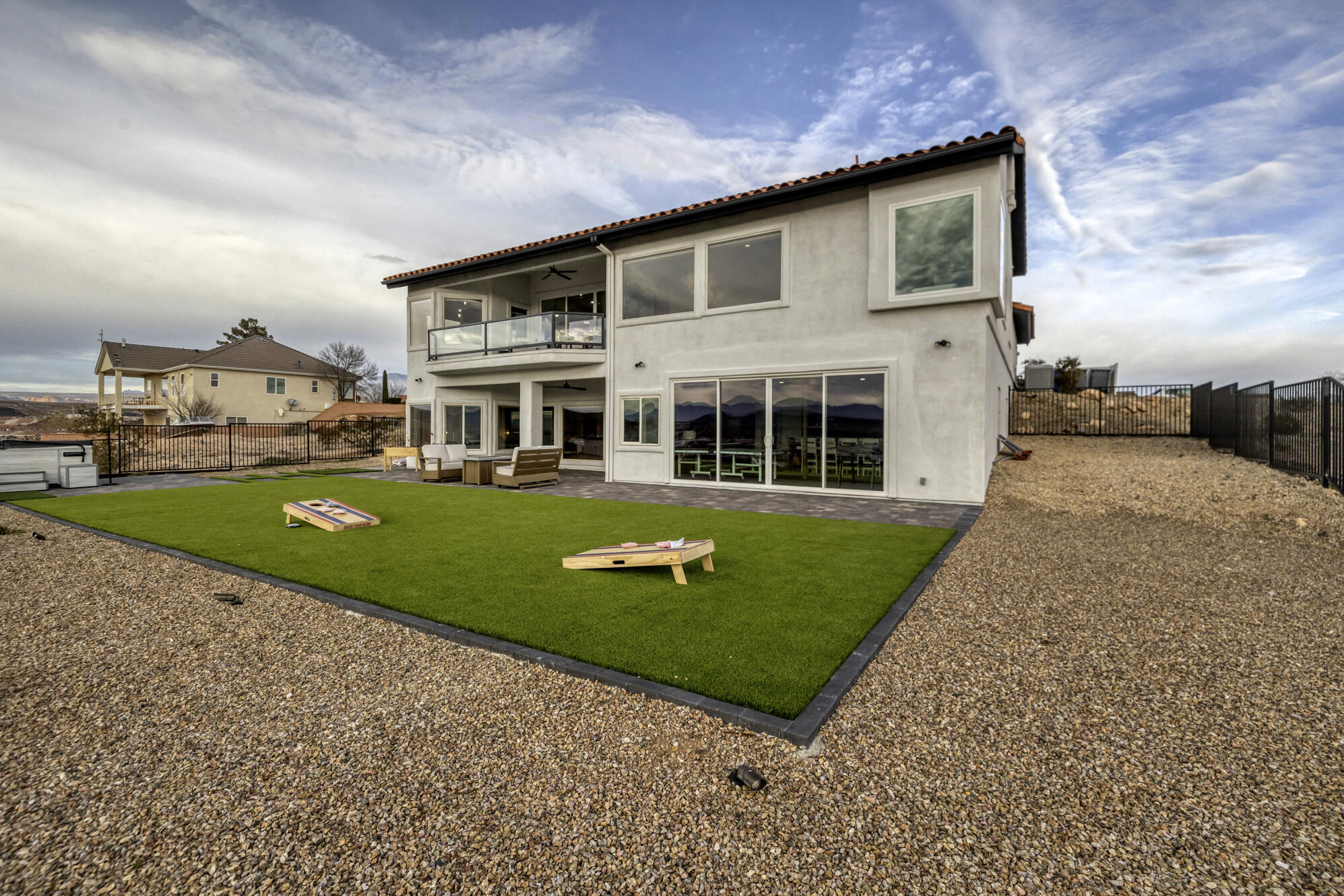 EAST RIDGE - Residential