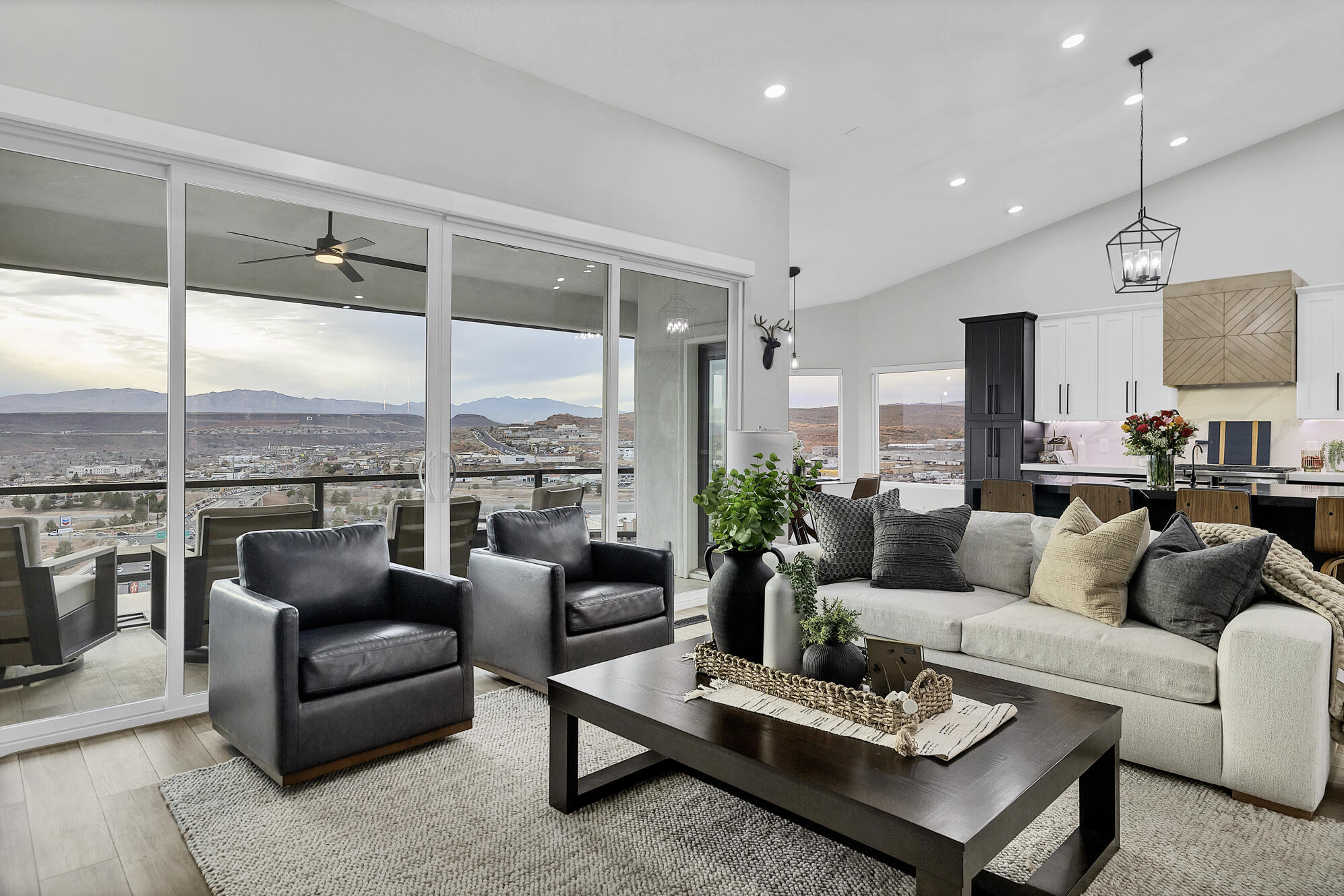 EAST RIDGE - Residential