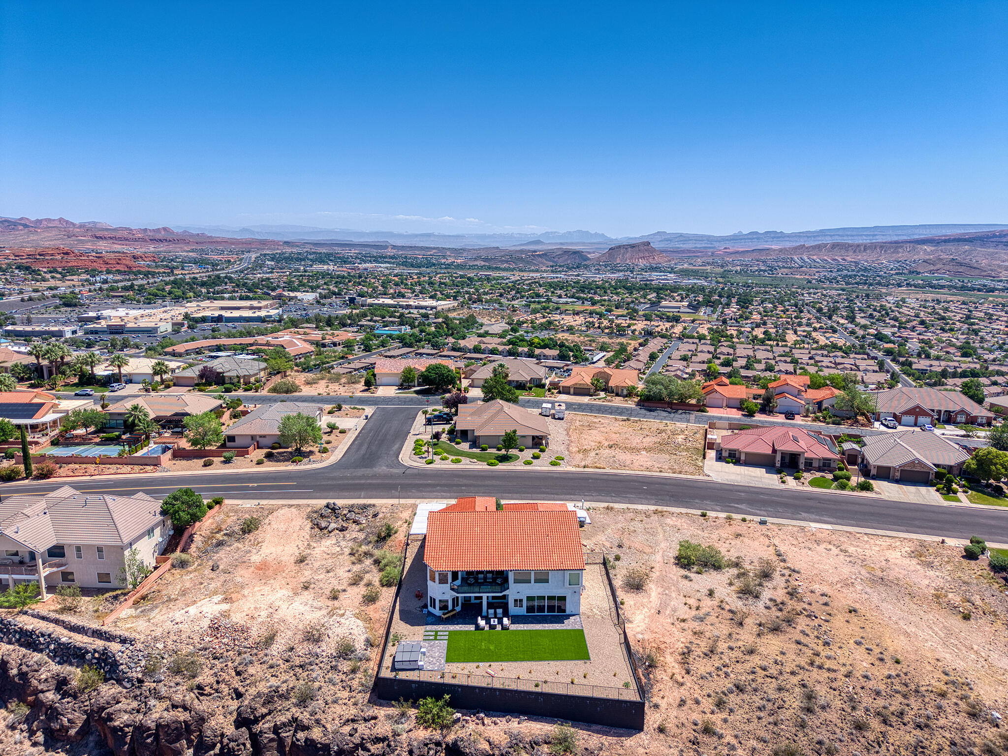 EAST RIDGE - Residential