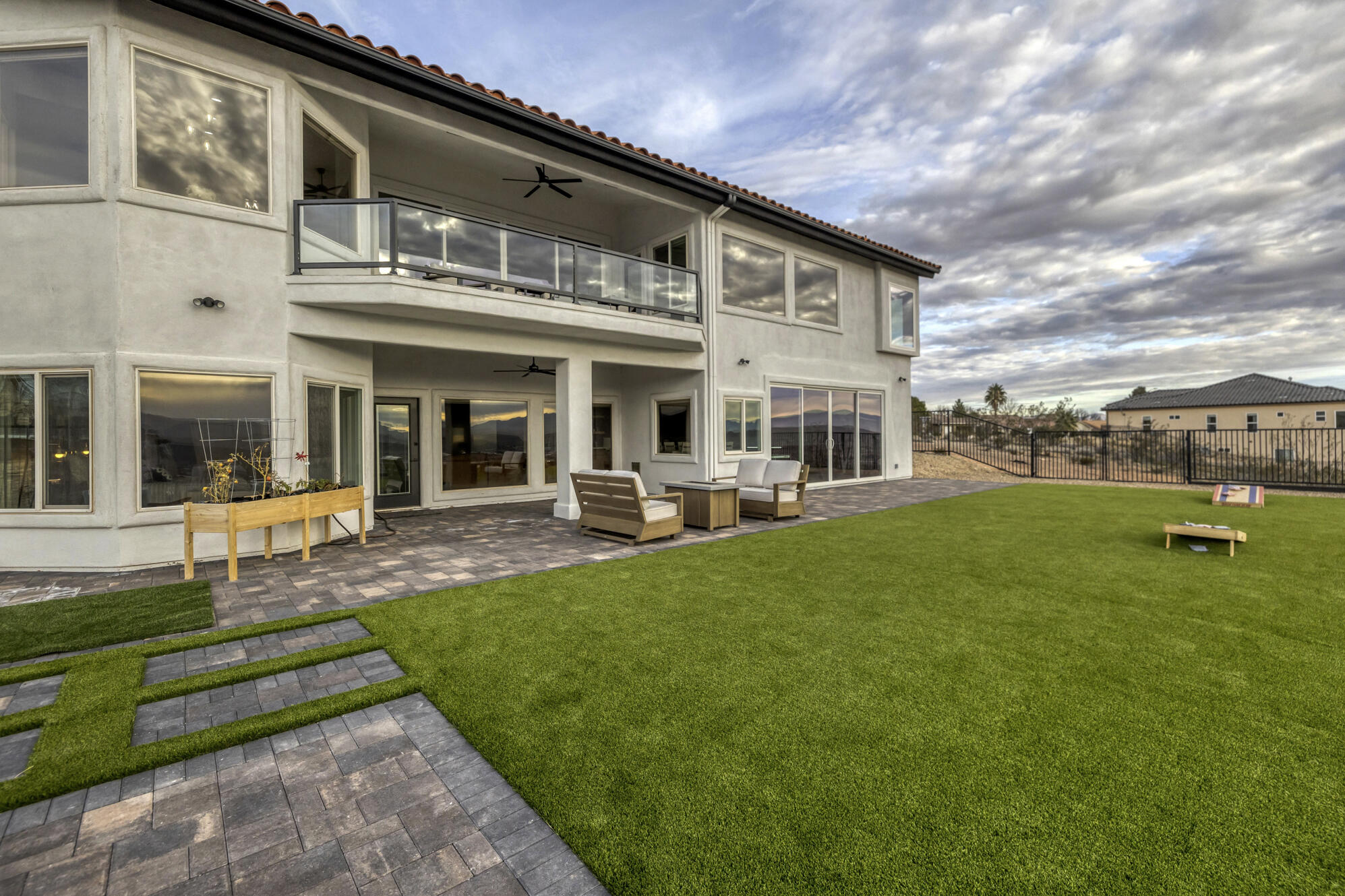 EAST RIDGE - Residential