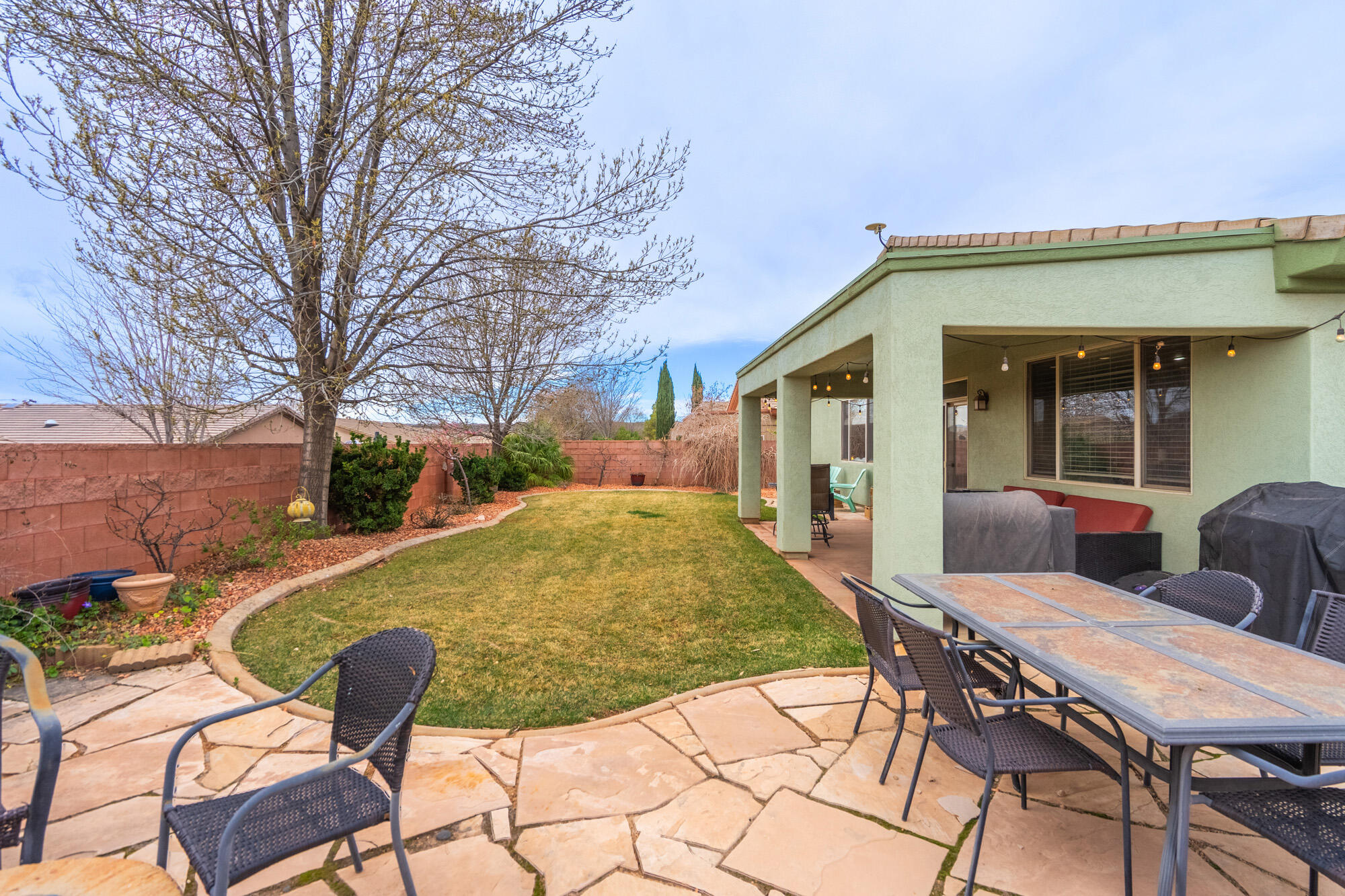 CORAL CANYON - Residential