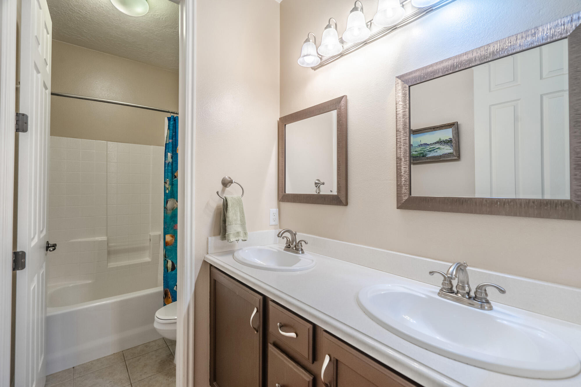 CORAL CANYON - Residential