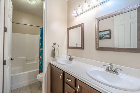 Tiny photo for 3352 E Sweetwater Springs DR, Washington, UT 84780 (MLS # 26-269582)