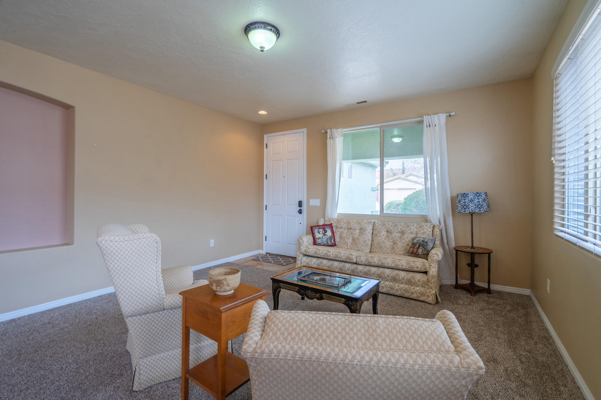 CORAL CANYON - Residential