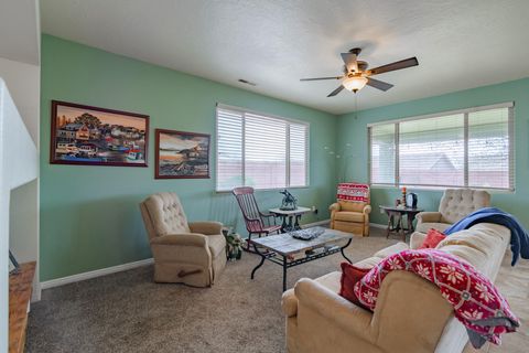Tiny photo for 3352 E Sweetwater Springs DR, Washington, UT 84780 (MLS # 26-269582)