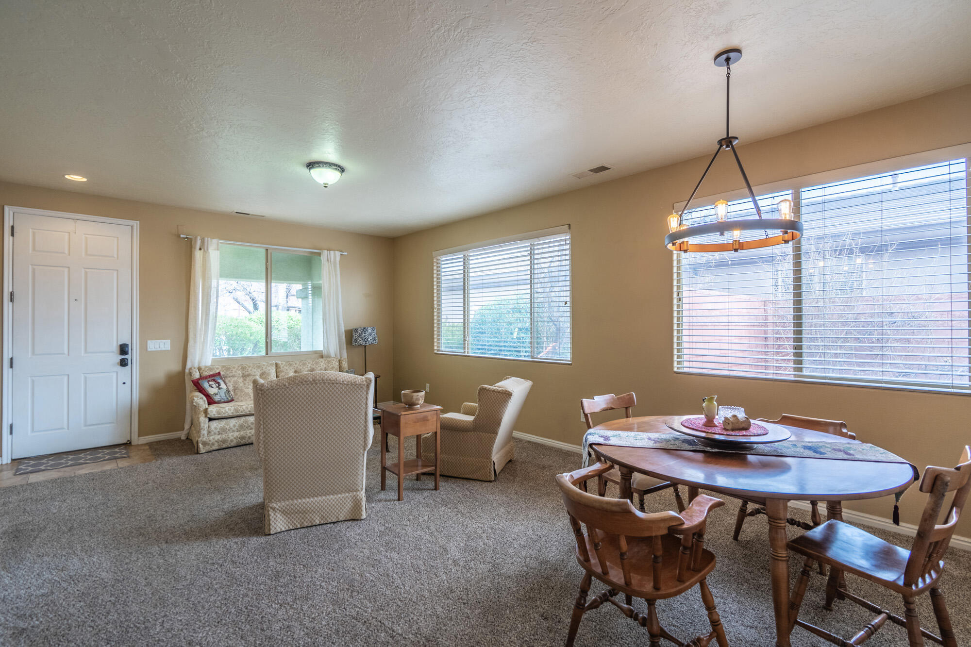 CORAL CANYON - Residential