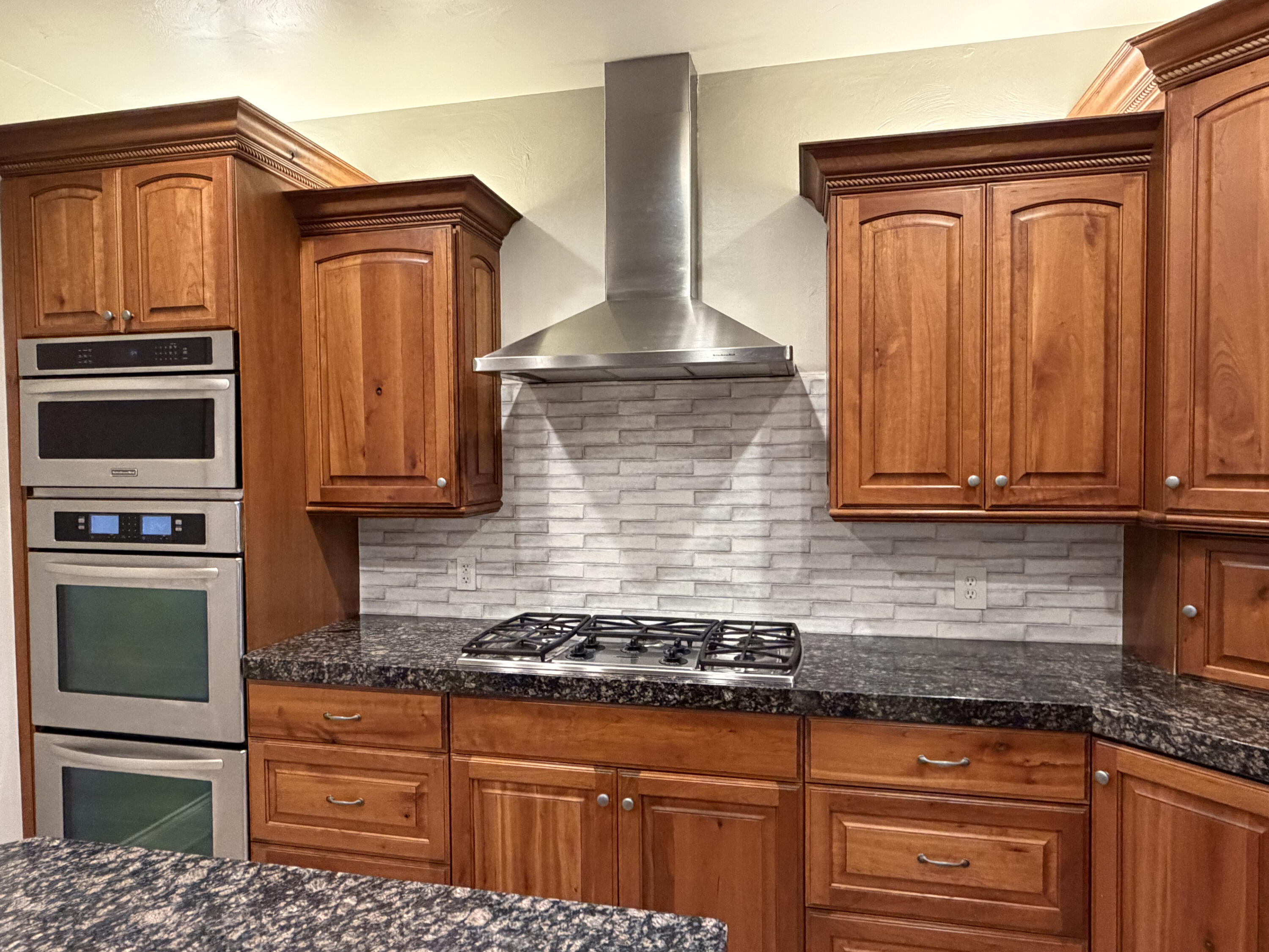 COUNTRY LANE ESTATES SOUTH - Residential