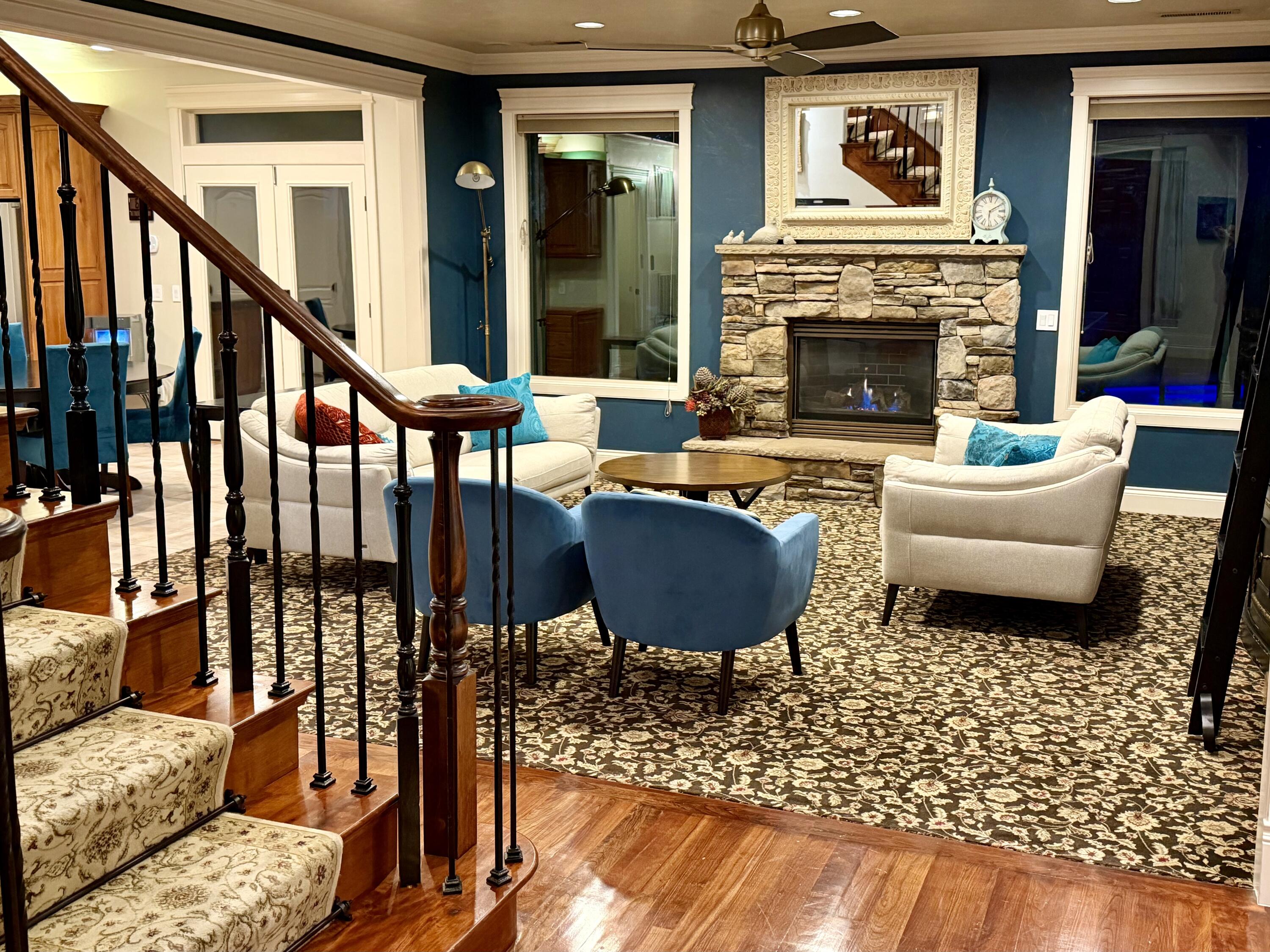 COUNTRY LANE ESTATES SOUTH - Residential