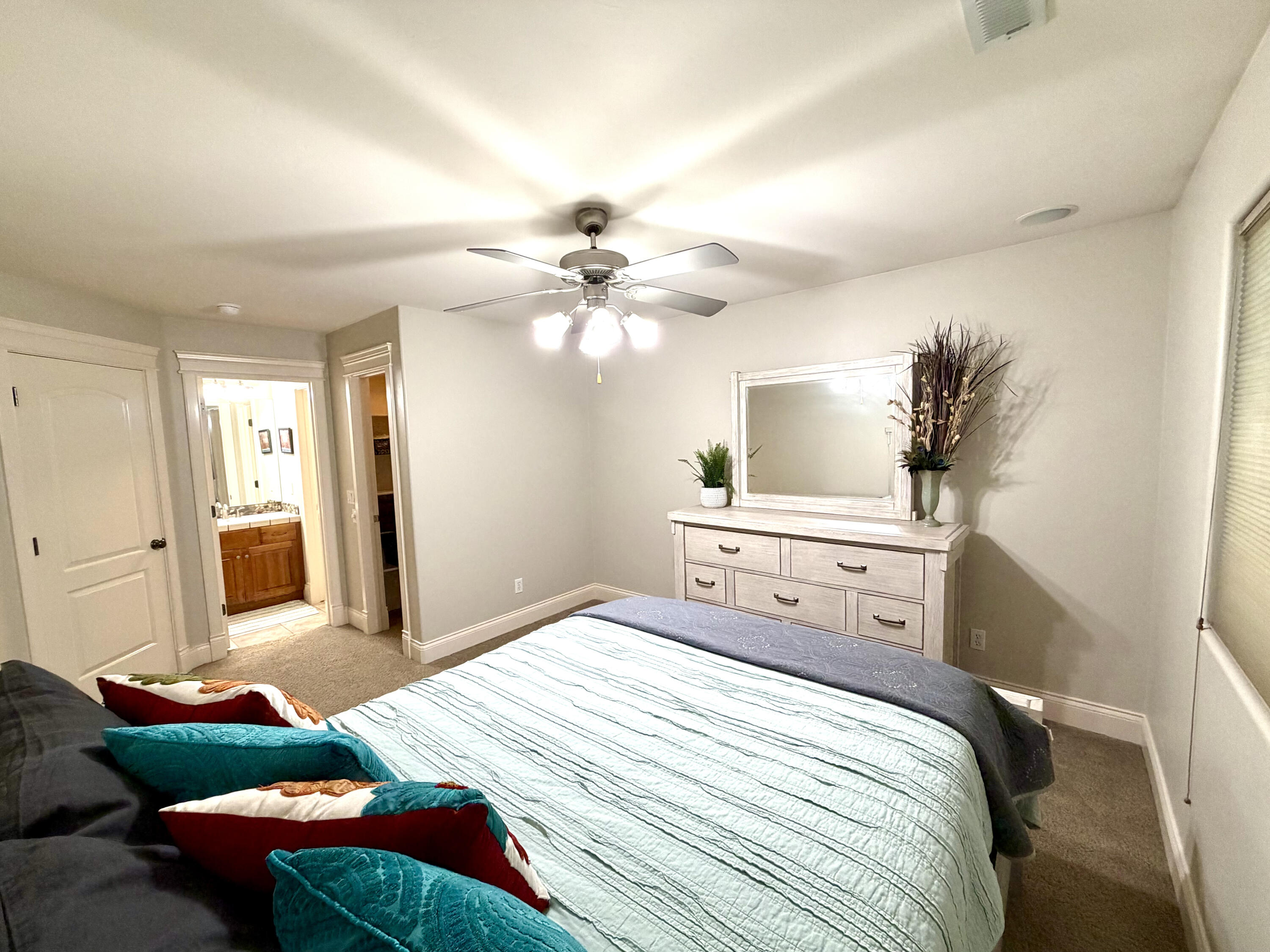 COUNTRY LANE ESTATES SOUTH - Residential