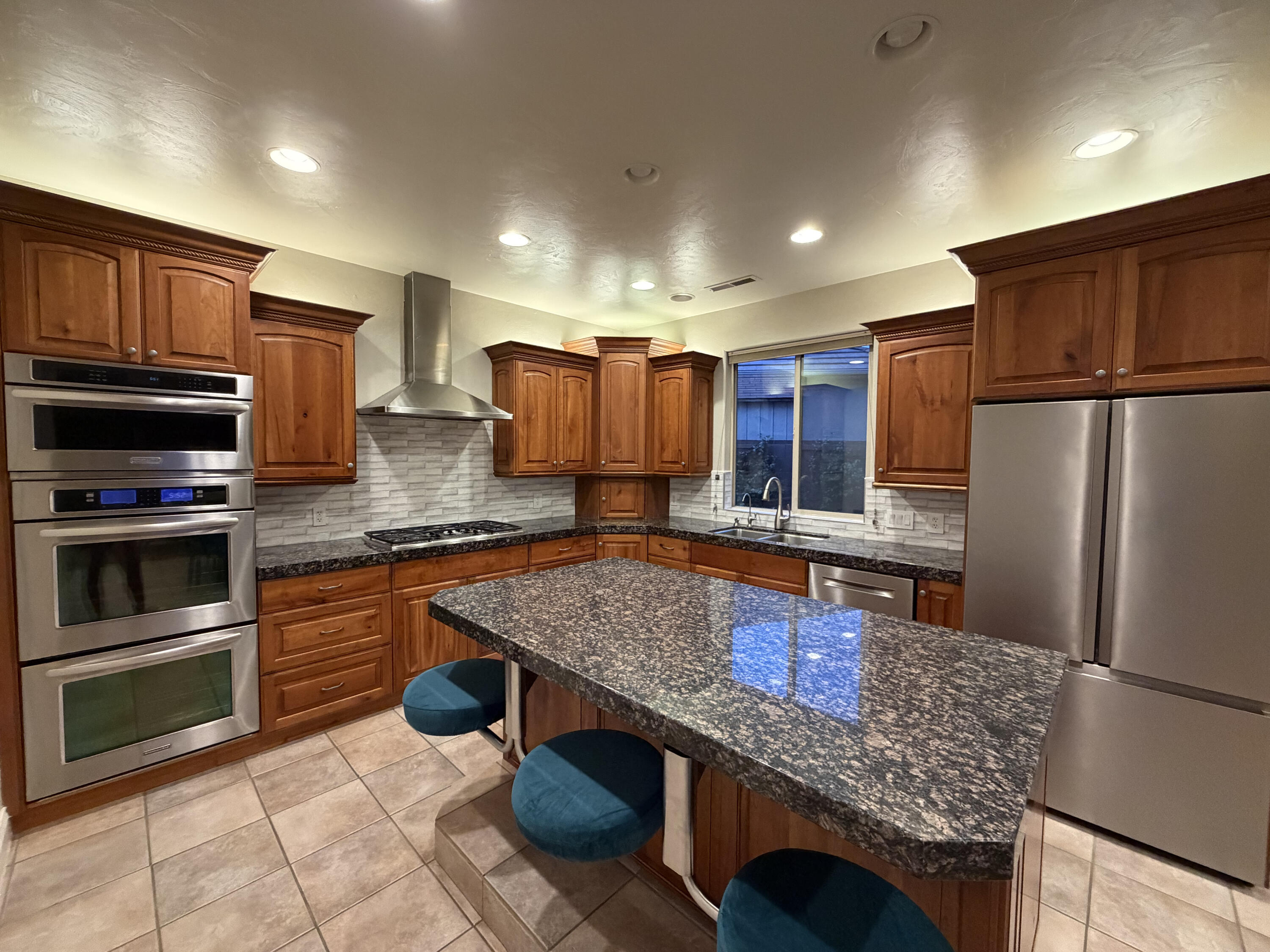 COUNTRY LANE ESTATES SOUTH - Residential