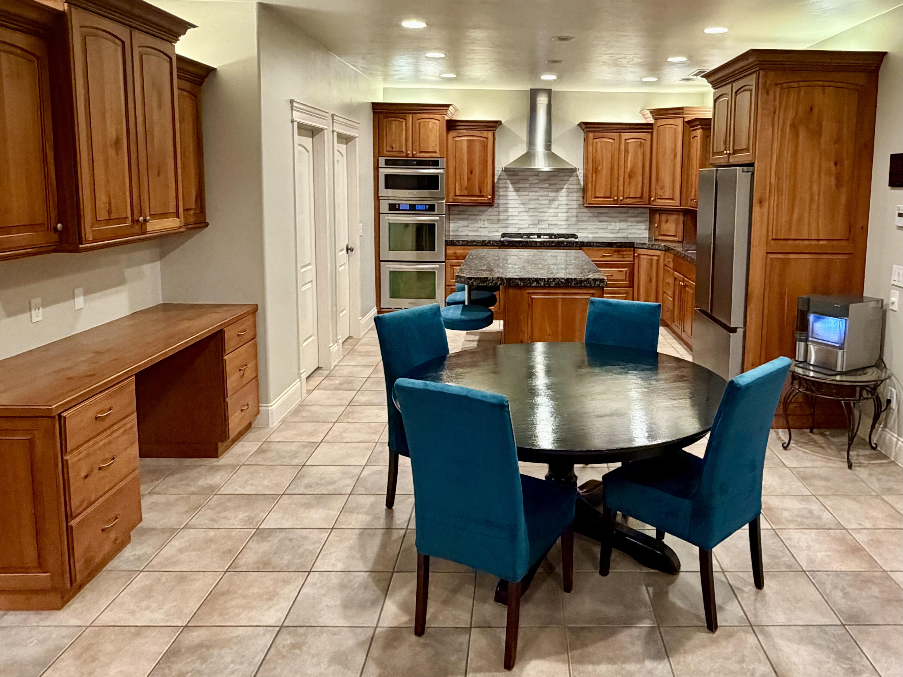 COUNTRY LANE ESTATES SOUTH - Residential