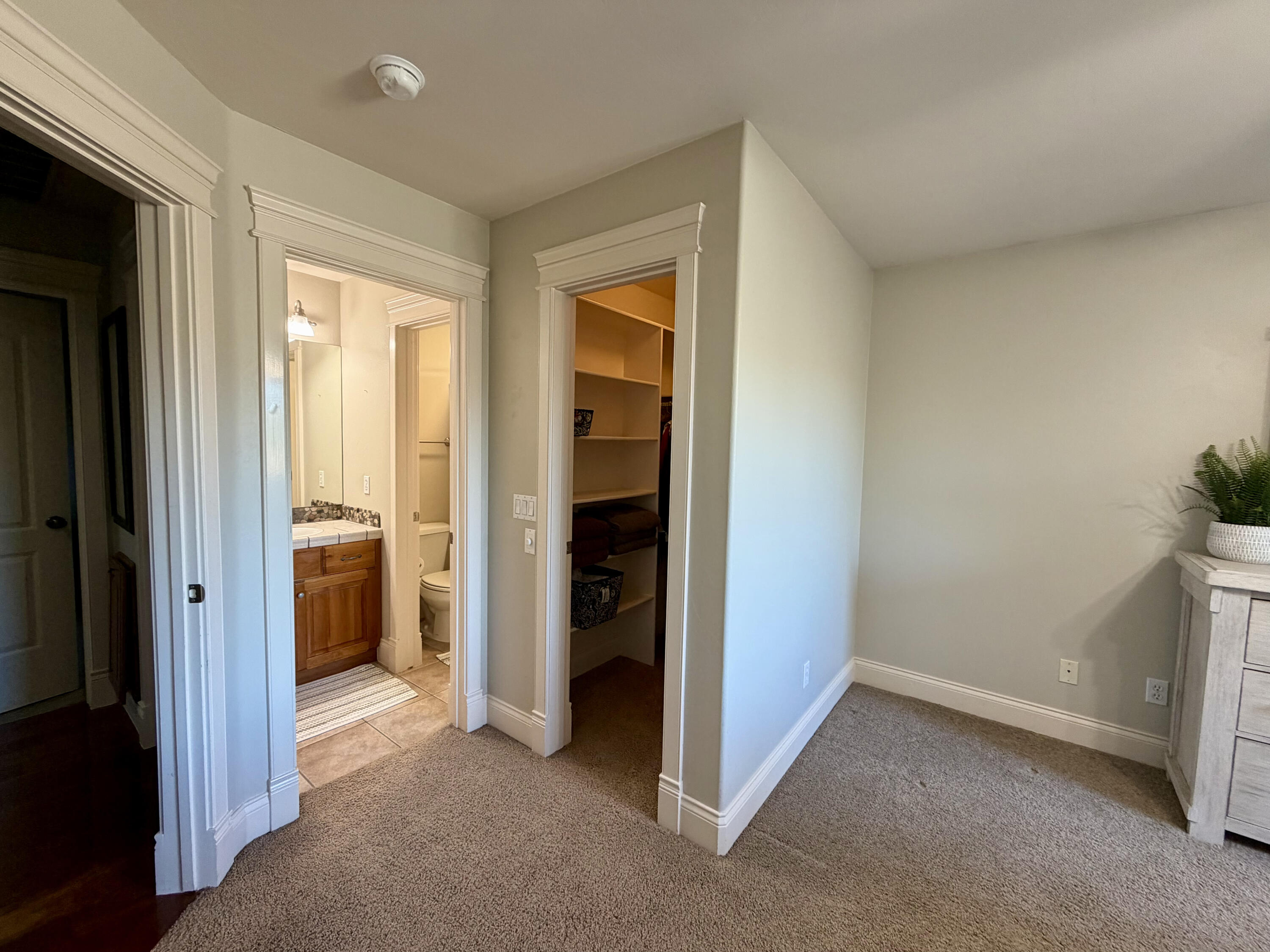 COUNTRY LANE ESTATES SOUTH - Residential