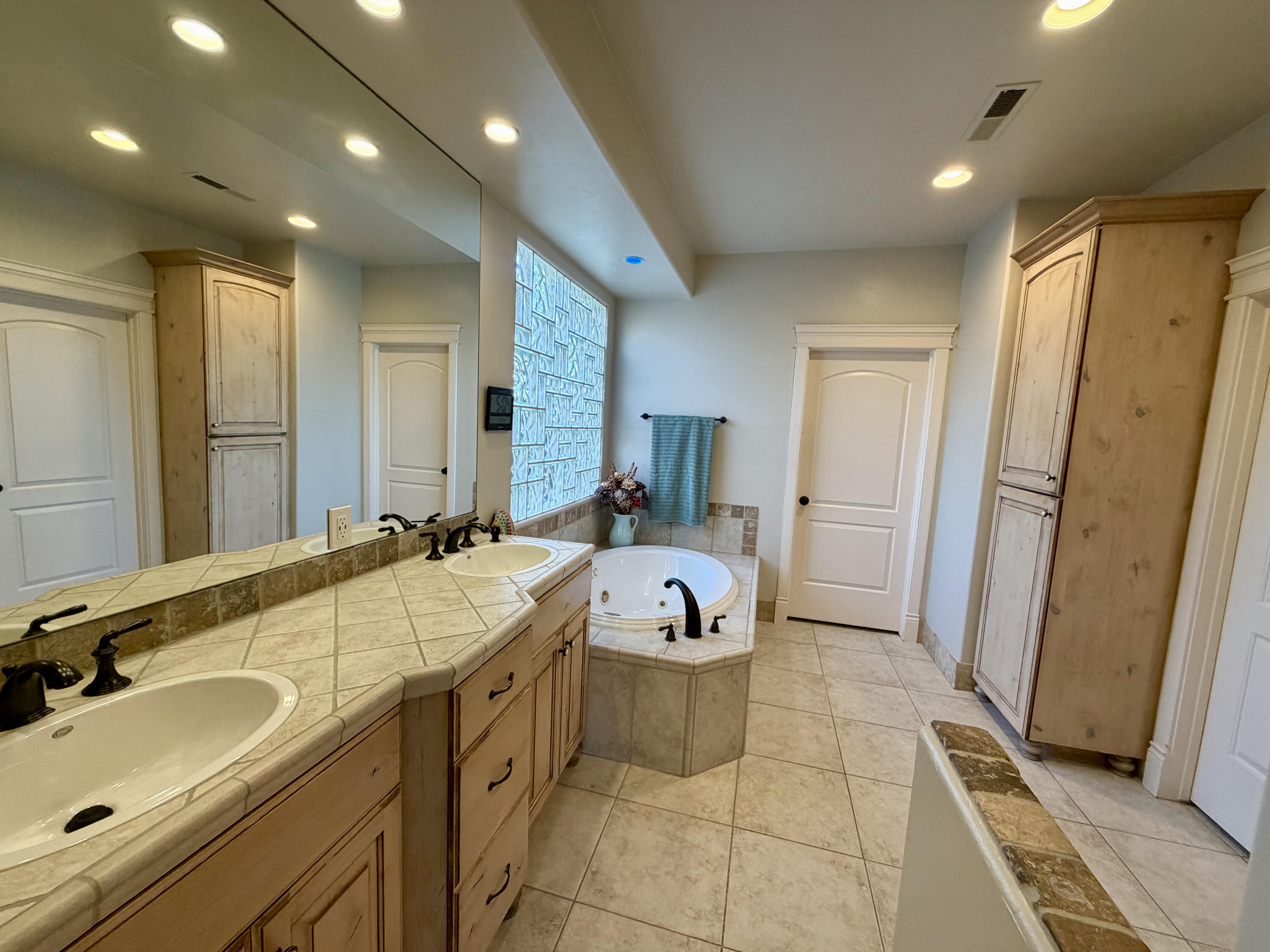 COUNTRY LANE ESTATES SOUTH - Residential