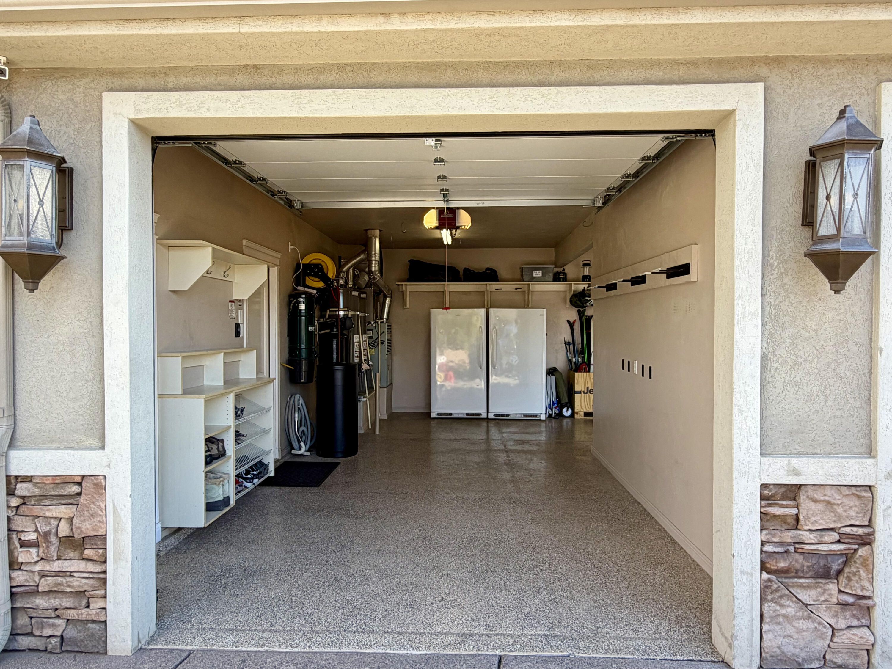 COUNTRY LANE ESTATES SOUTH - Residential