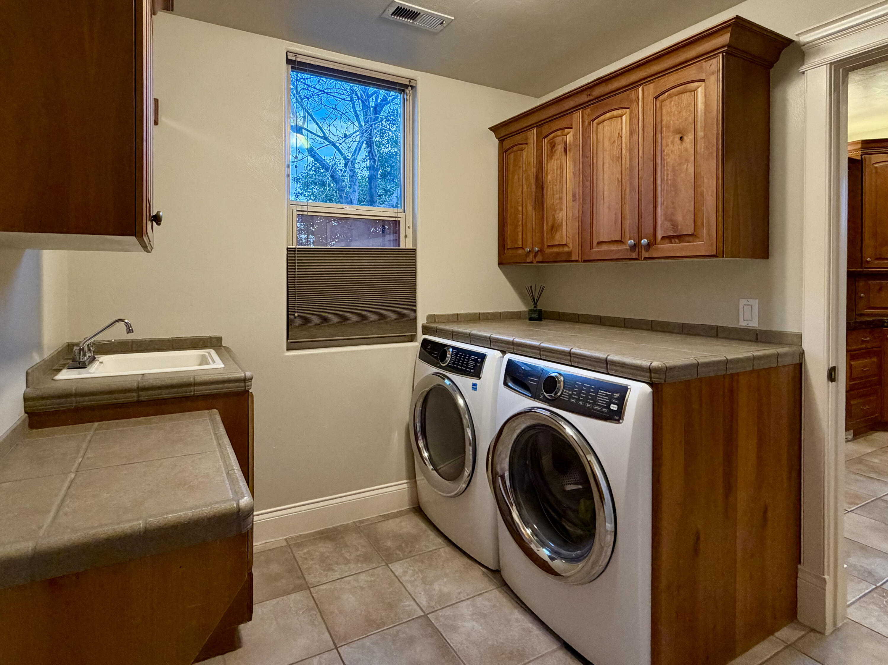 COUNTRY LANE ESTATES SOUTH - Residential