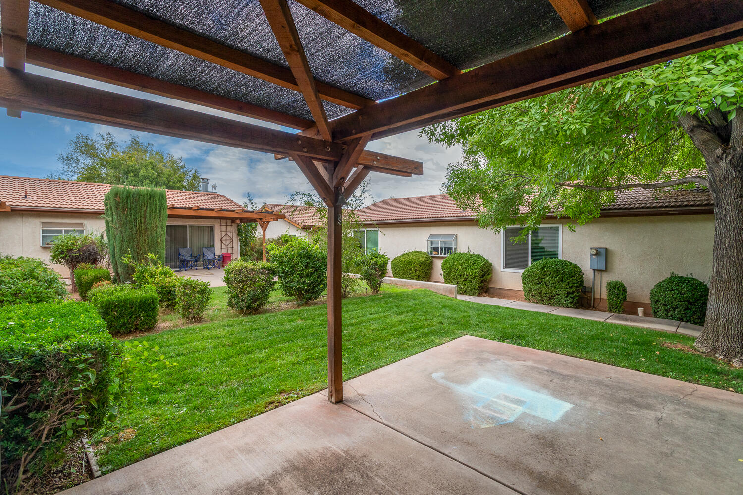 SUNFLOWER DEVELOPMENT - Residential