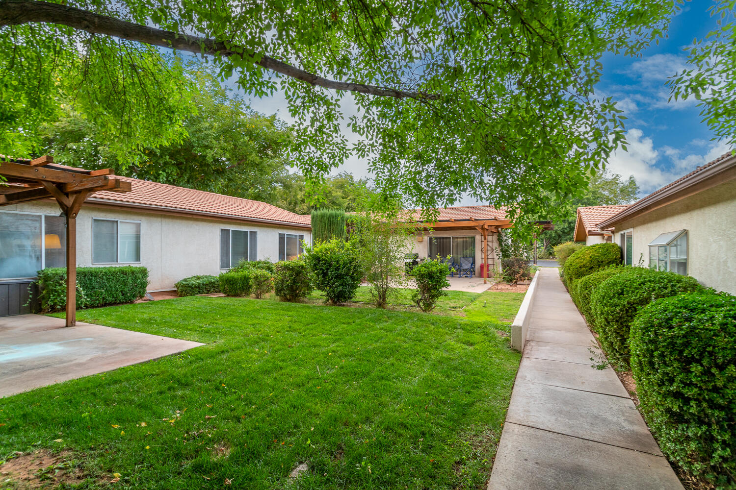 SUNFLOWER DEVELOPMENT - Residential