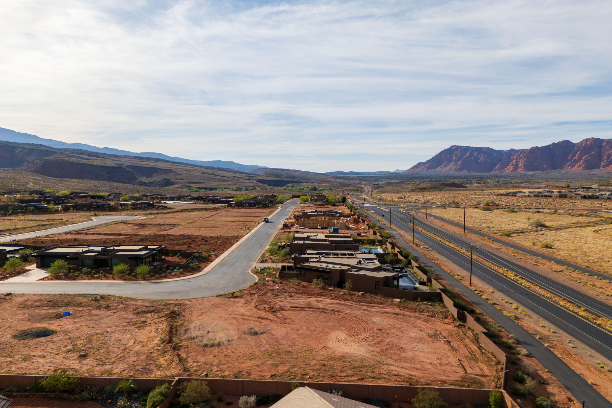 INDIGO TRAILS - Land