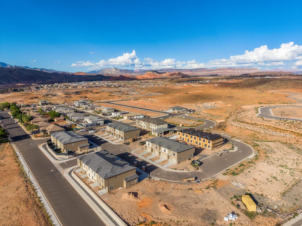 Photo of 316 N 3210 W, Hurricane, UT 84737 (MLS # 26-277244)