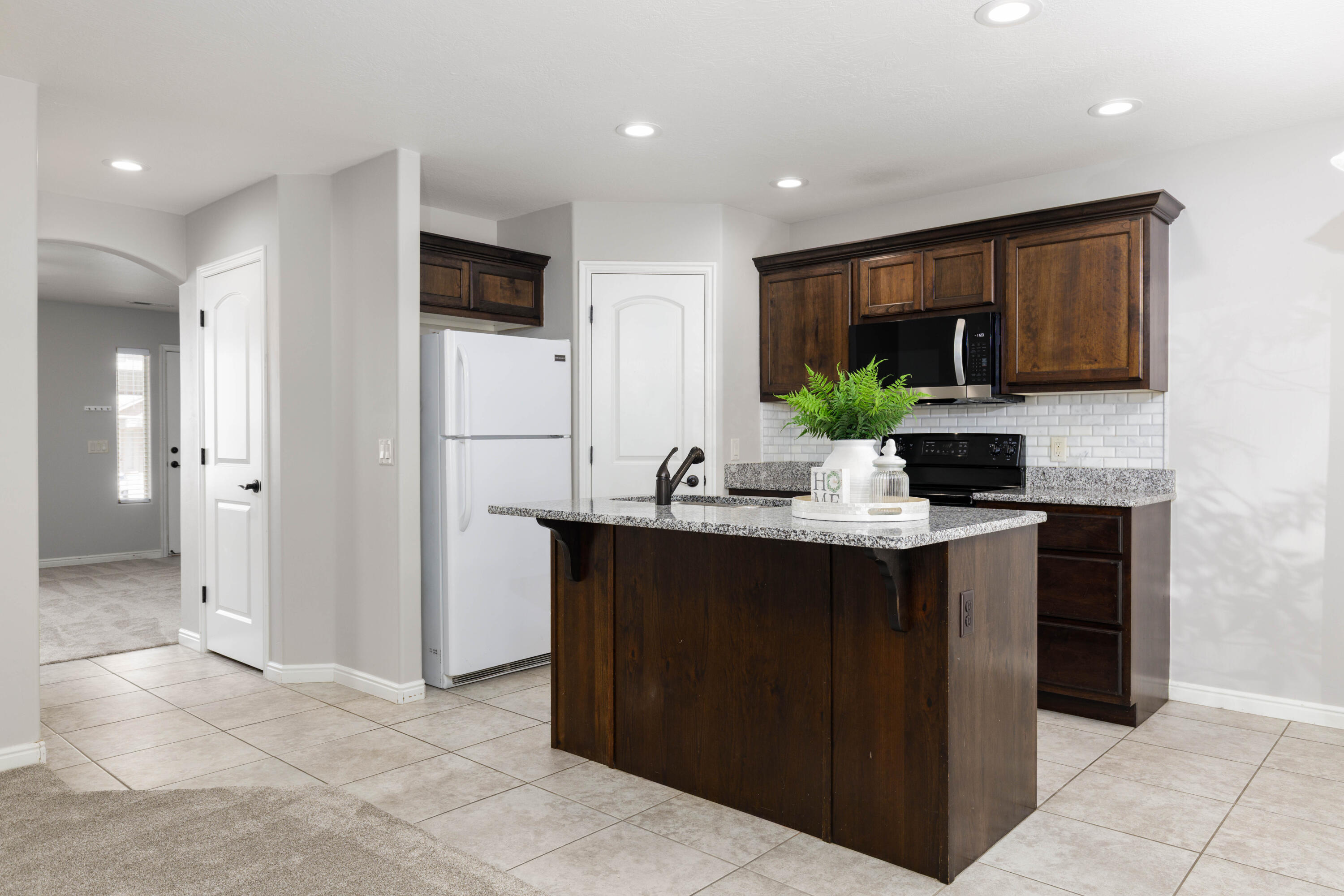 COTTAGES AT FOSSIL HILLS - Residential