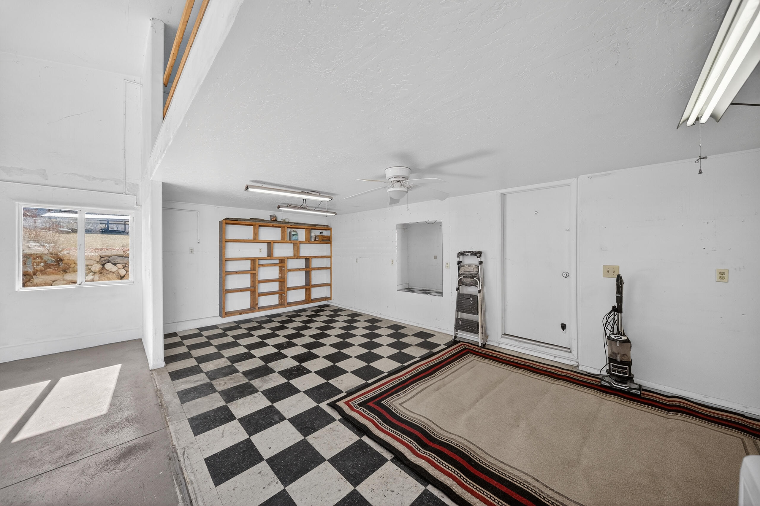 LAVERKIN TOWNSITE AND FIELD - Residential