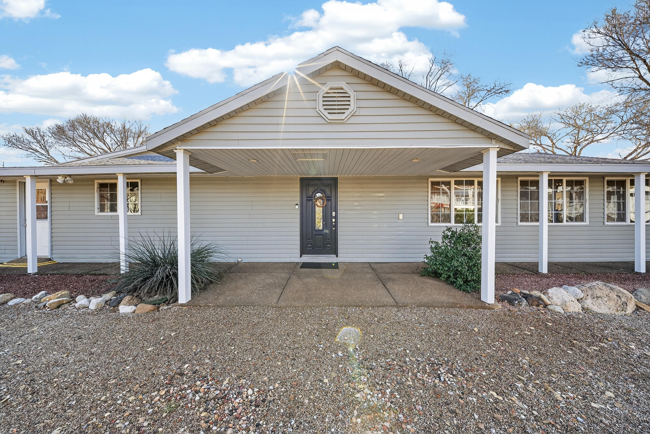 LAVERKIN TOWNSITE AND FIELD - Residential