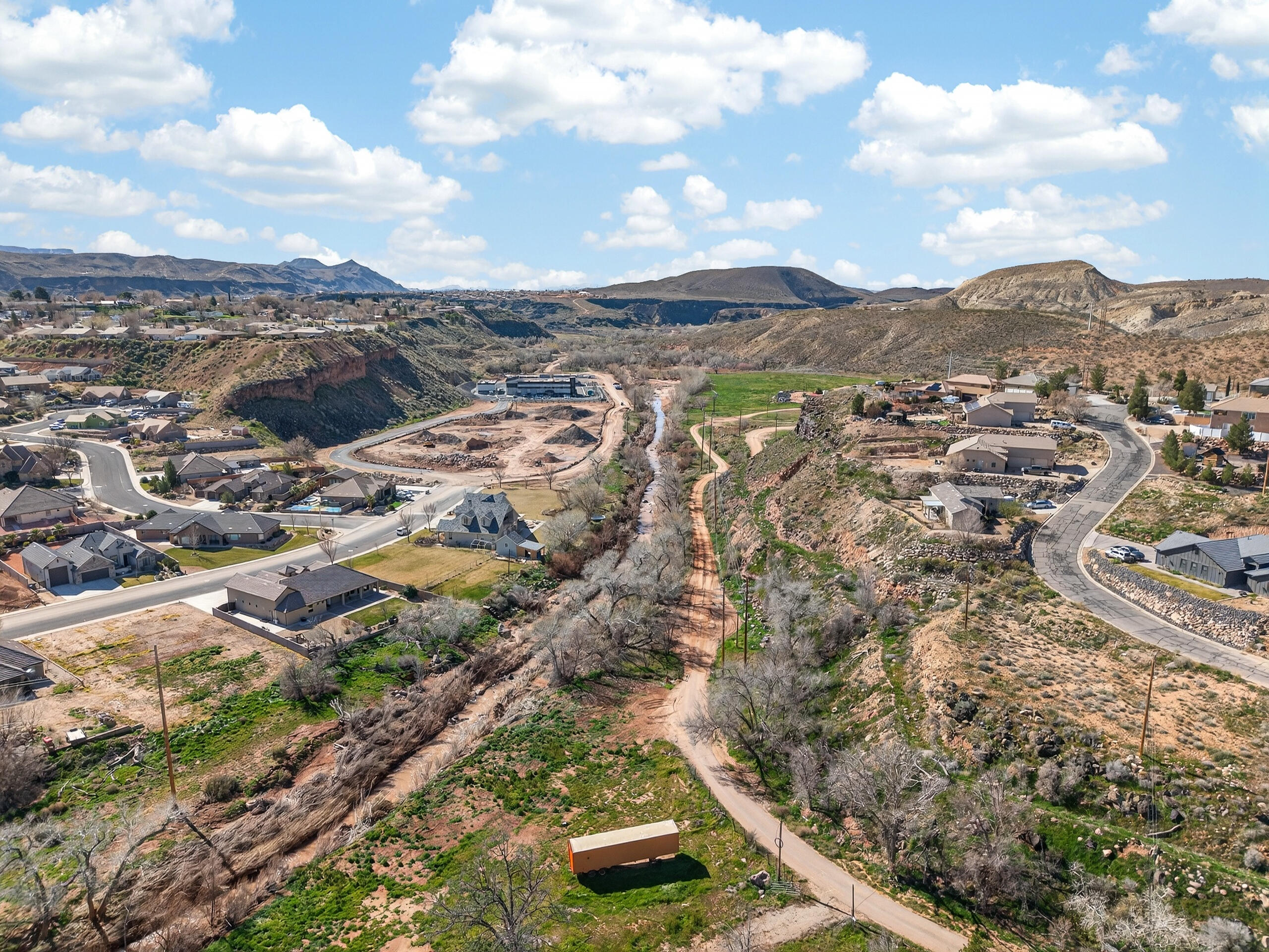 LAVERKIN TOWNSITE AND FIELD - Residential