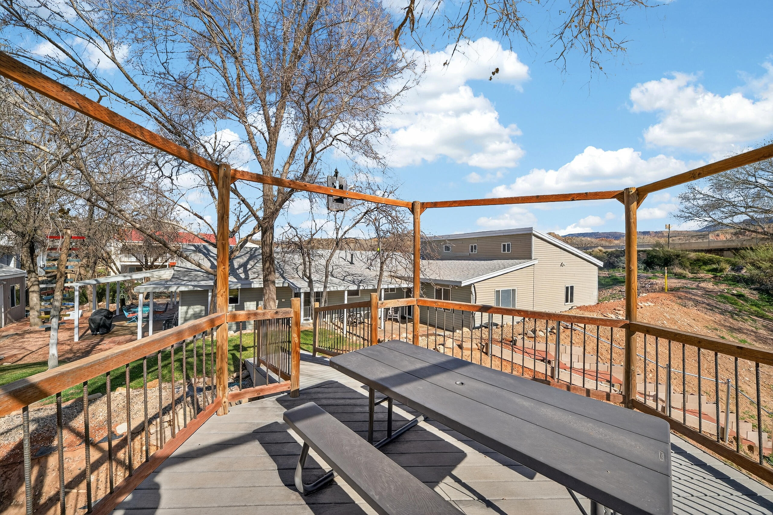 LAVERKIN TOWNSITE AND FIELD - Residential