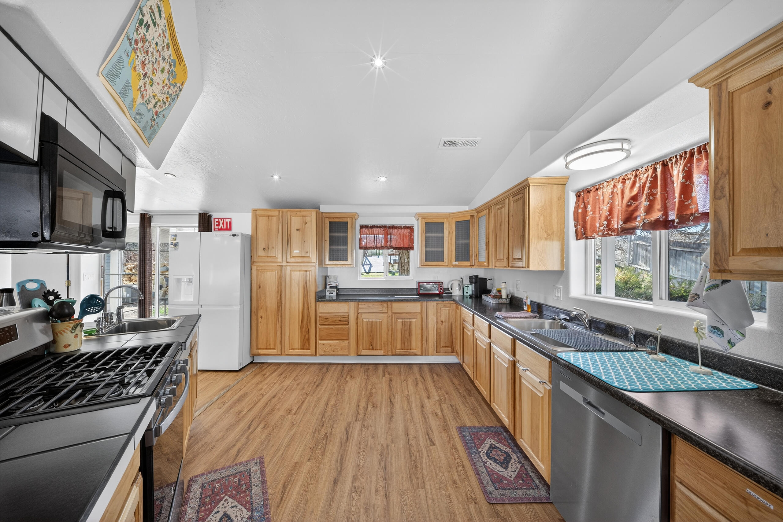 LAVERKIN TOWNSITE AND FIELD - Residential