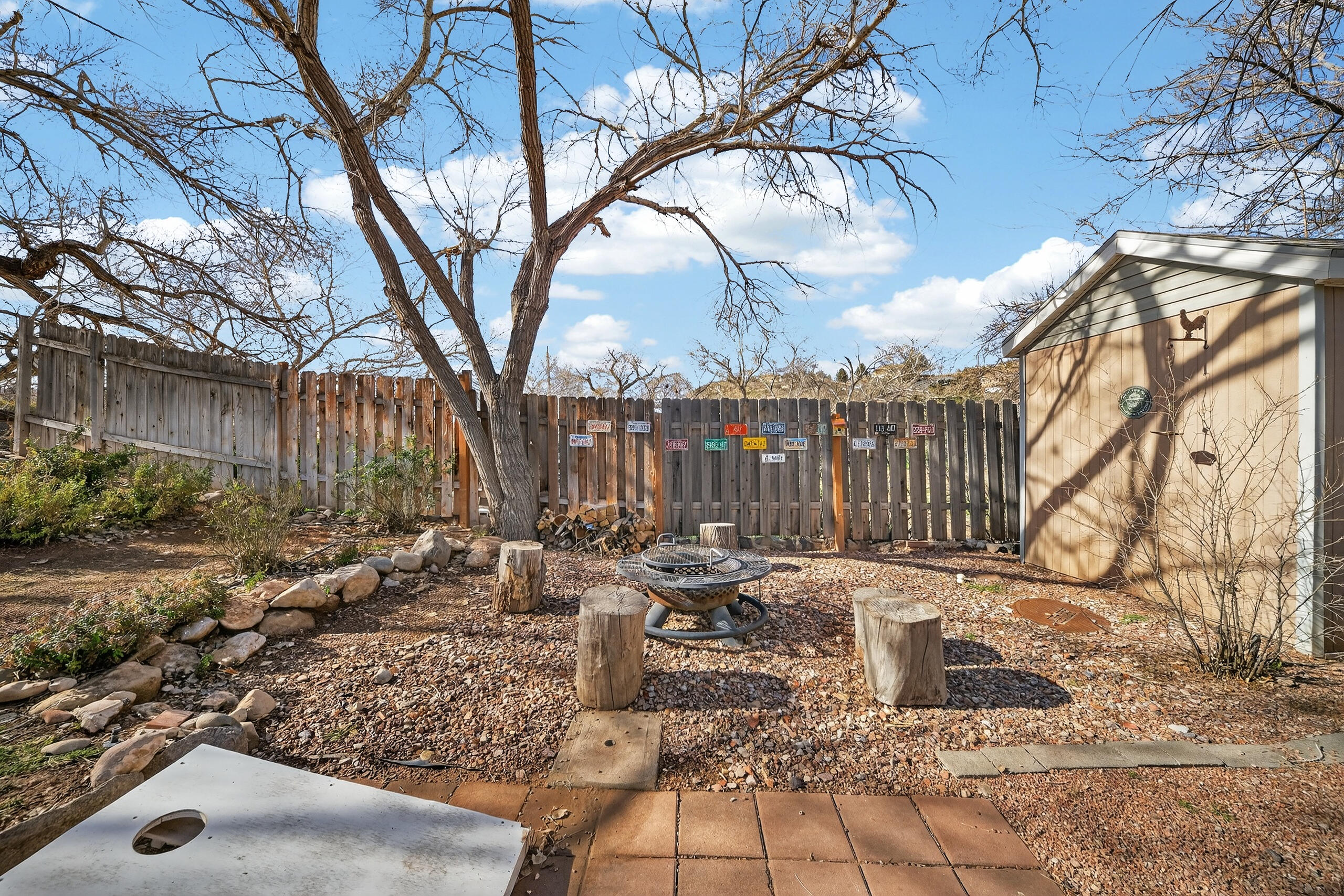 LAVERKIN TOWNSITE AND FIELD - Residential