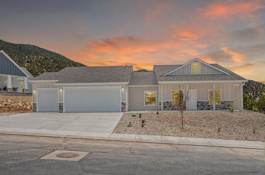 Offering HUGE BUYER INCENTIVE! Seller will pay 3% or up to $16,500 towards your closing costs/rate buy-down or purchase price! Call your agent for details. Just Completed! Gorgeous new construction in Ashdown Forest. Value & quality combine in this 4 bedroom home with a generous open floor plan & living areas flowing to the large covered patio outside. Features incl: vaulted living areas, white kitchen, large walk-in pantry, large island, quartz counters, stainless range hood & complete kitchen appliances, LVP in main areas; tile floors & shower surrounds in bathrooms; all main rooms have ceiling fans. Outside there is a long welcoming front porch & native trees have been preserved on the .32 acre lot. Beautiful established neighborhood!