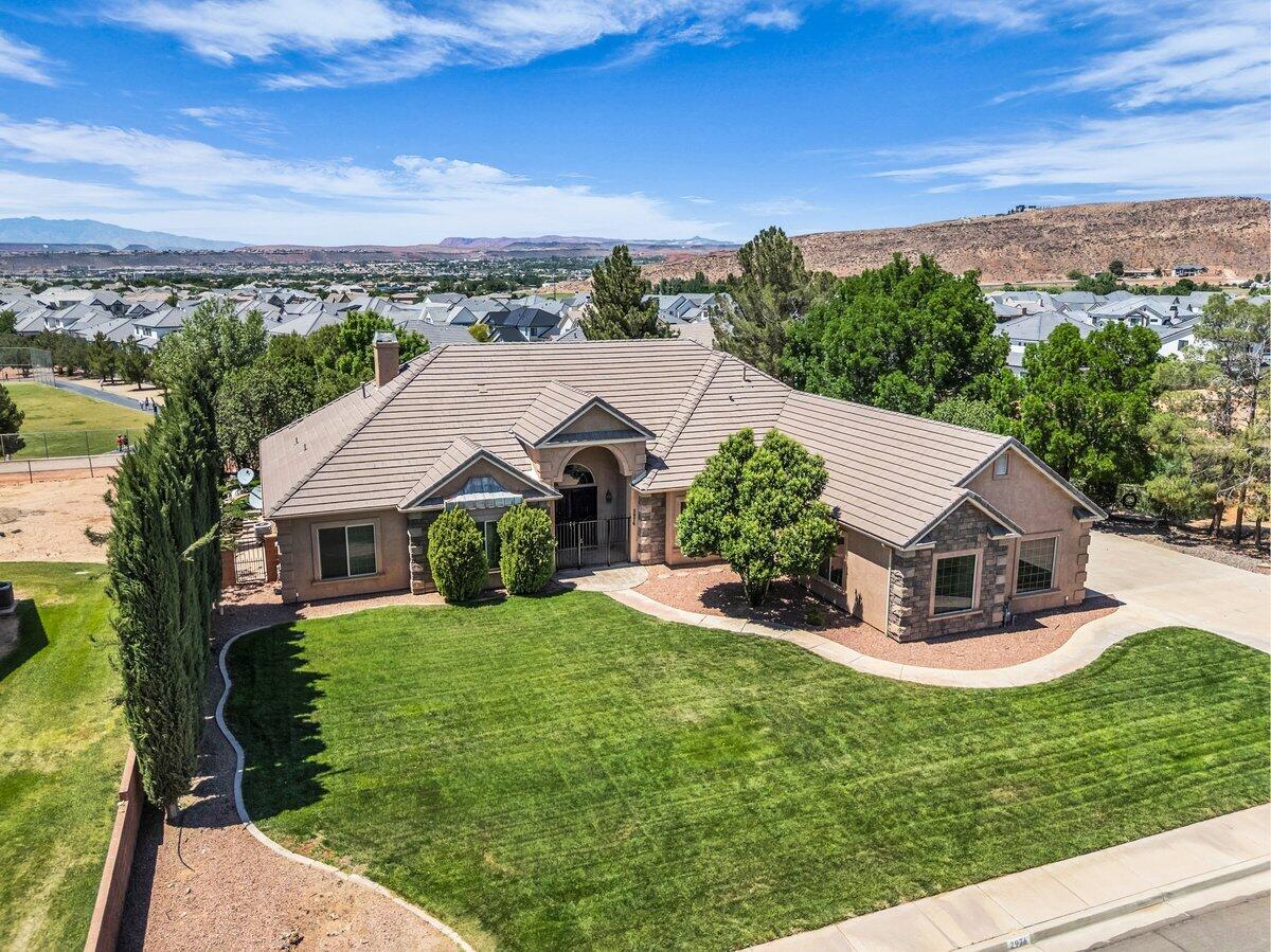 MAJESTIC VIEW - Residential