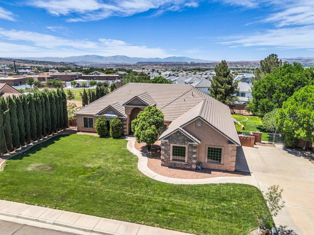 MAJESTIC VIEW - Residential