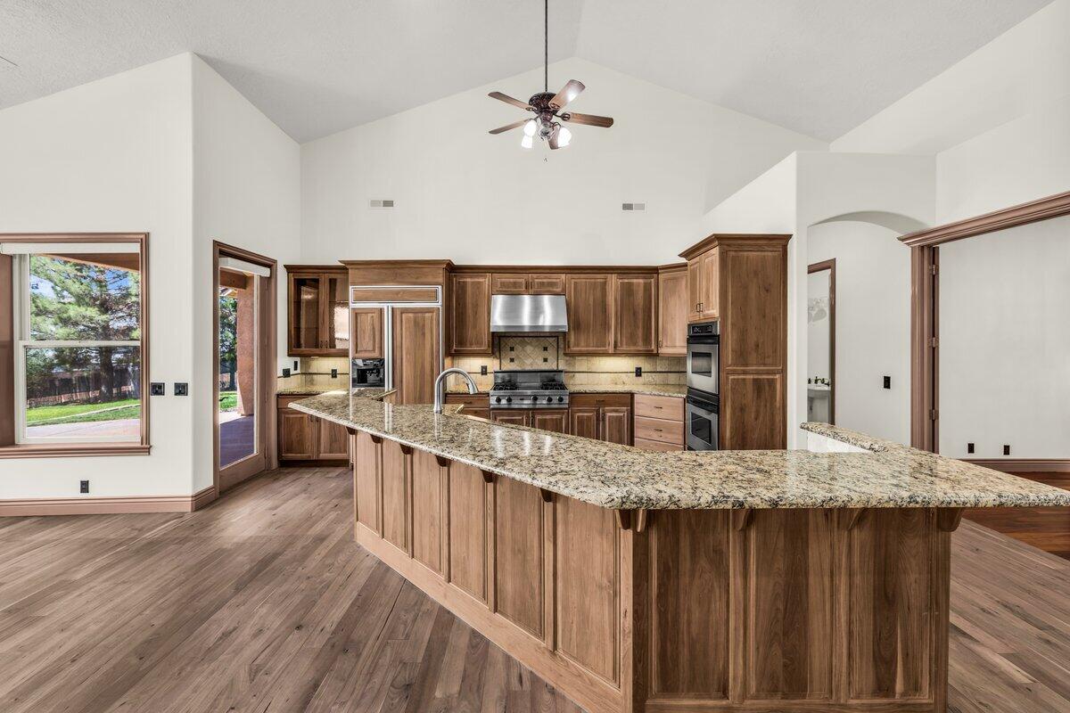 MAJESTIC VIEW - Residential