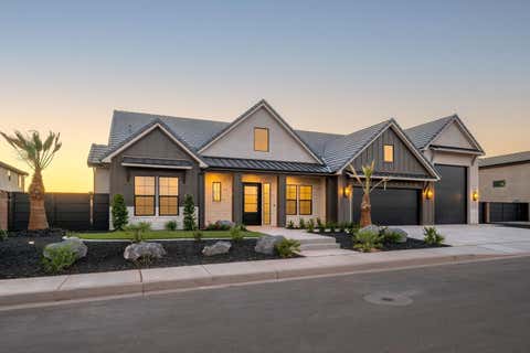 Tiny photo for 4972 S LAKEFRONT Place, Washington, UT 84780 (MLS # 26-273353)