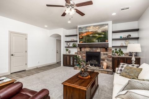 Tiny photo for 994 S 1740 E, Saint George, UT 84790 (MLS # 25-259796)