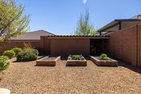 Tiny photo for 994 S 1740 E, Saint George, UT 84790 (MLS # 25-259796)